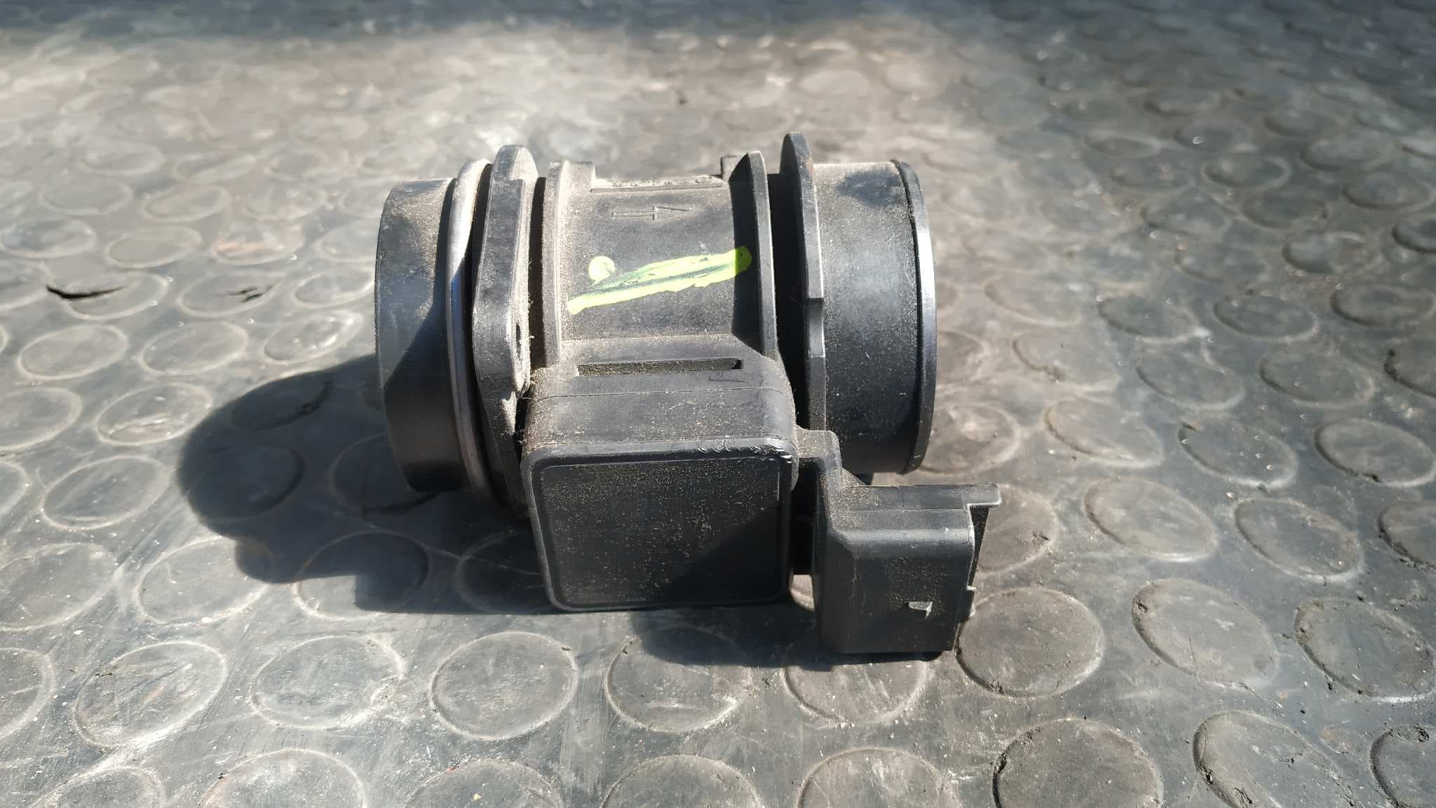 Recambio de CAUDALIMETRO para PEUGEOT 206 BERLINA 8HX referencia OEM IAM 9642212180 4