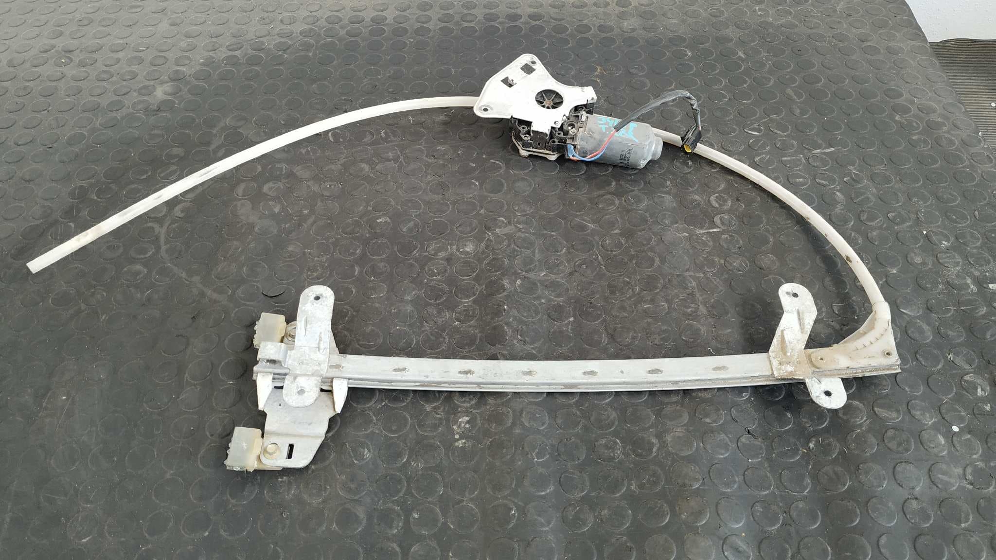 Recambio de ELEVALUNAS TRASERO IZQUIERDO para OPEL FRONTERA A Básico 28TDI4JB1T referencia OEM IAM 400089B   - VERDE