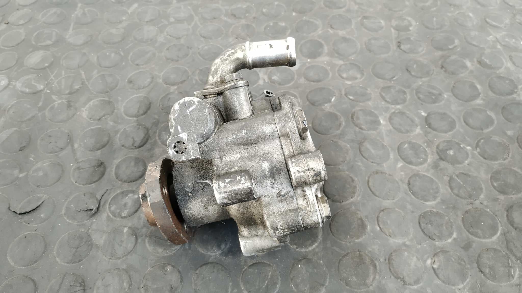 Recambio de BOMBA DIRECCION para SEAT CORDOBA BERLINA (6K2) Sport AGR referencia OEM IAM 6N0422154   - AZUL 5