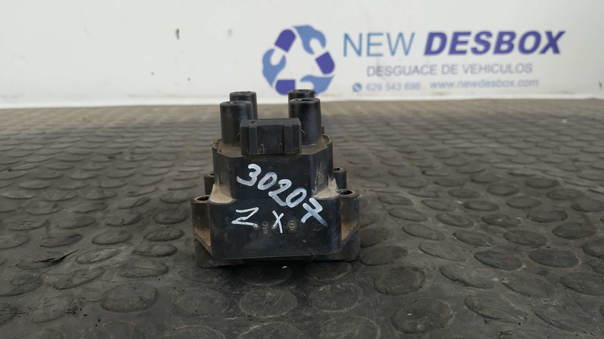 Recambio de BOBINA ENCENDIDO para CITROEN SAXO 1.1 HDZTU1M referencia OEM IAM 2526040A   - GRIS 2