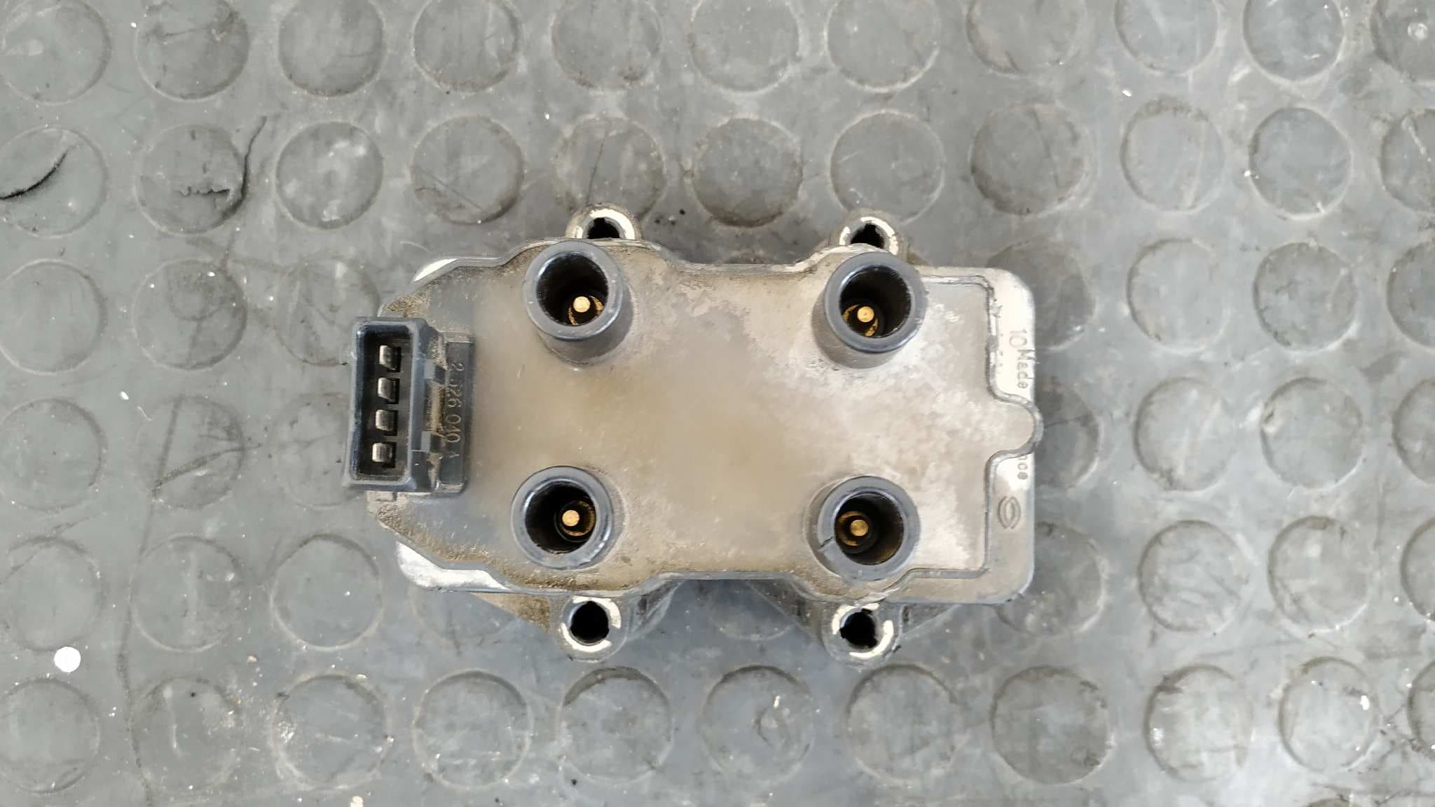 Recambio de BOBINA ENCENDIDO para CITROEN SAXO 1.1 HDZTU1M referencia OEM IAM 2526040A   - GRIS 6