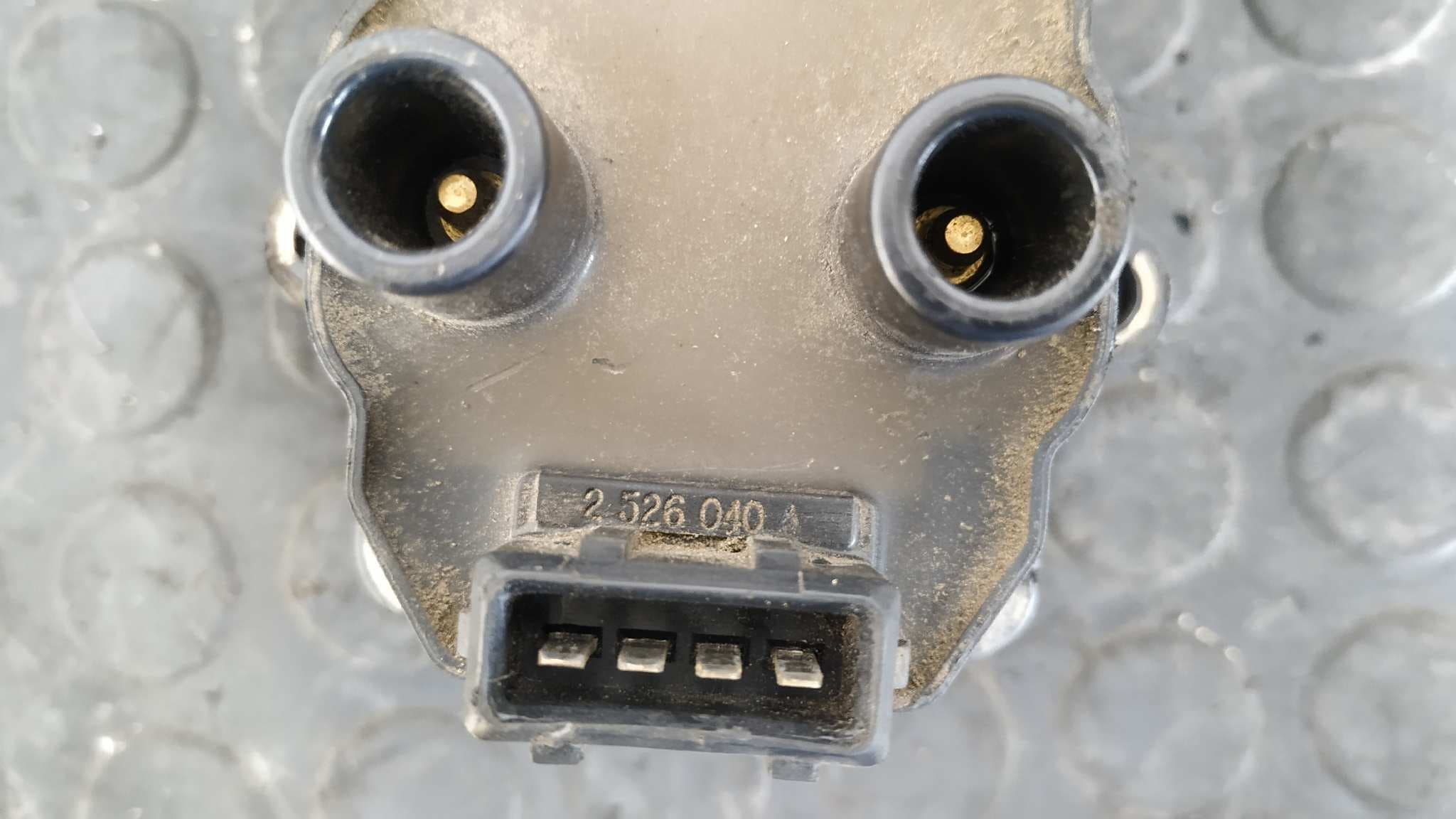 Recambio de BOBINA ENCENDIDO para CITROEN SAXO 1.1 HDZTU1M referencia OEM IAM 2526040A   - GRIS 7