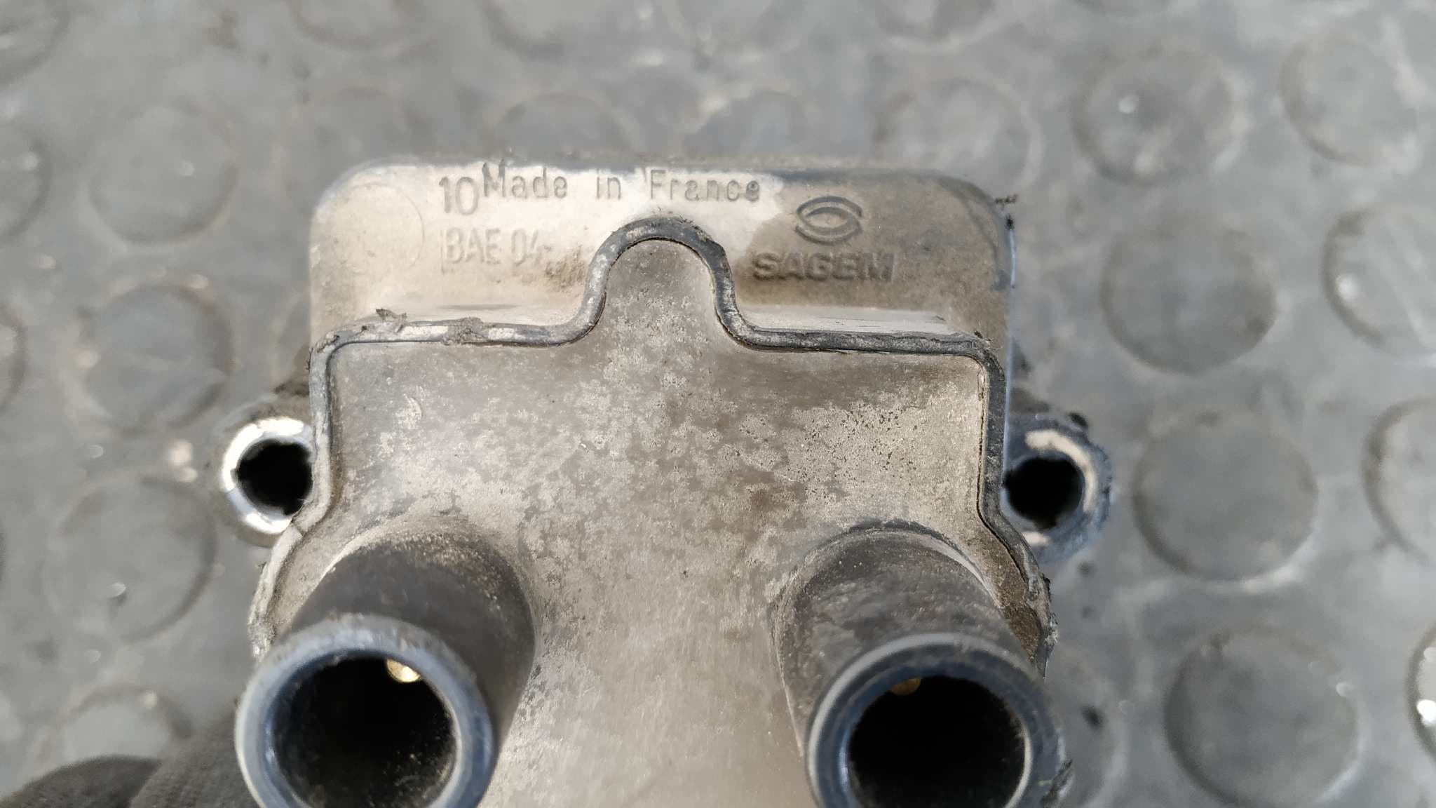 Recambio de BOBINA ENCENDIDO para CITROEN SAXO 1.1 HDZTU1M referencia OEM IAM 2526040A   - GRIS 8