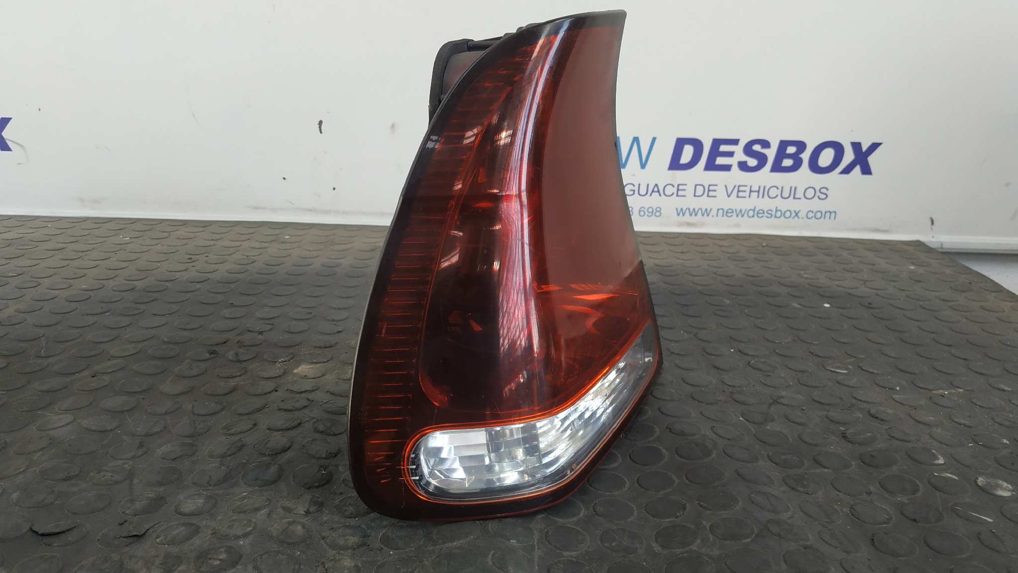 Recambio de PILOTO TRASERO IZQUIERDO para BMW SERIE 3 COMPACT (E46) M47N204D4 referencia OEM IAM 632169277639   - ROJO GRANATE 5