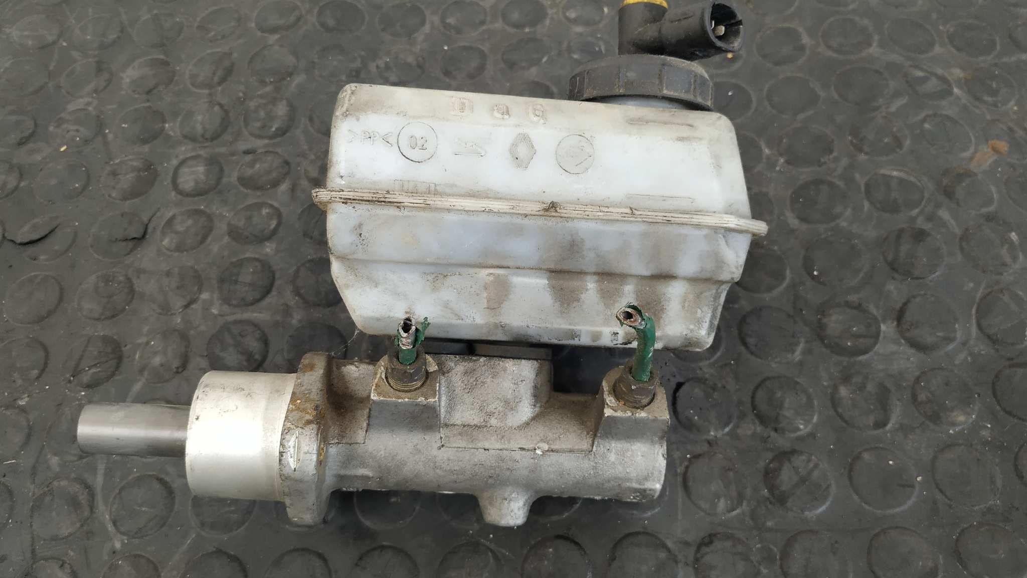 Recambio de BOMBA FRENO para RENAULT ESPACE /GRAND ESPACE (JE0) 2.2 Turbodiesel G9TA7 referencia OEM IAM 7700432324A   - PLATA 6