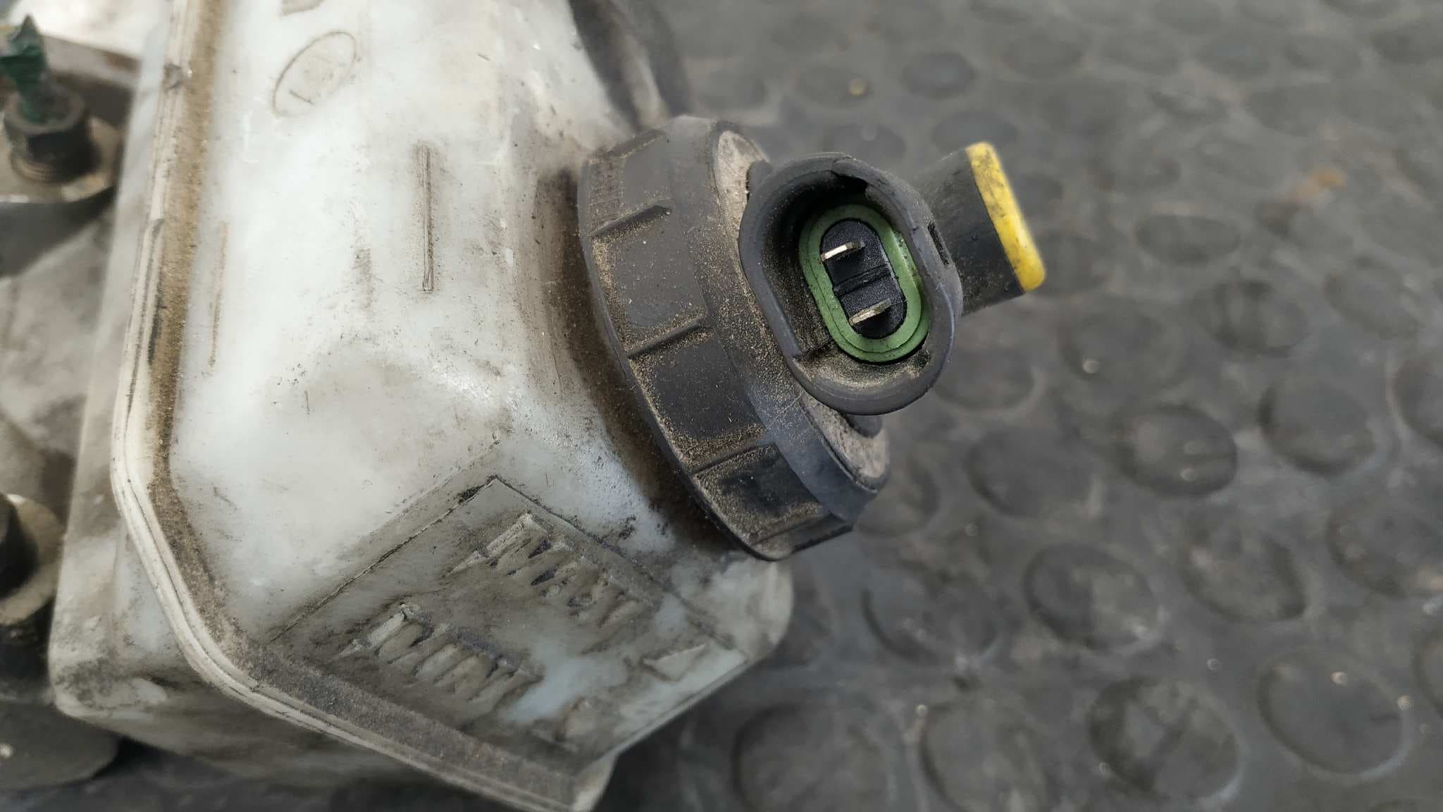 Recambio de BOMBA FRENO para RENAULT ESPACE /GRAND ESPACE (JE0) 2.2 Turbodiesel G9TA7 referencia OEM IAM 7700432324A   - PLATA 2