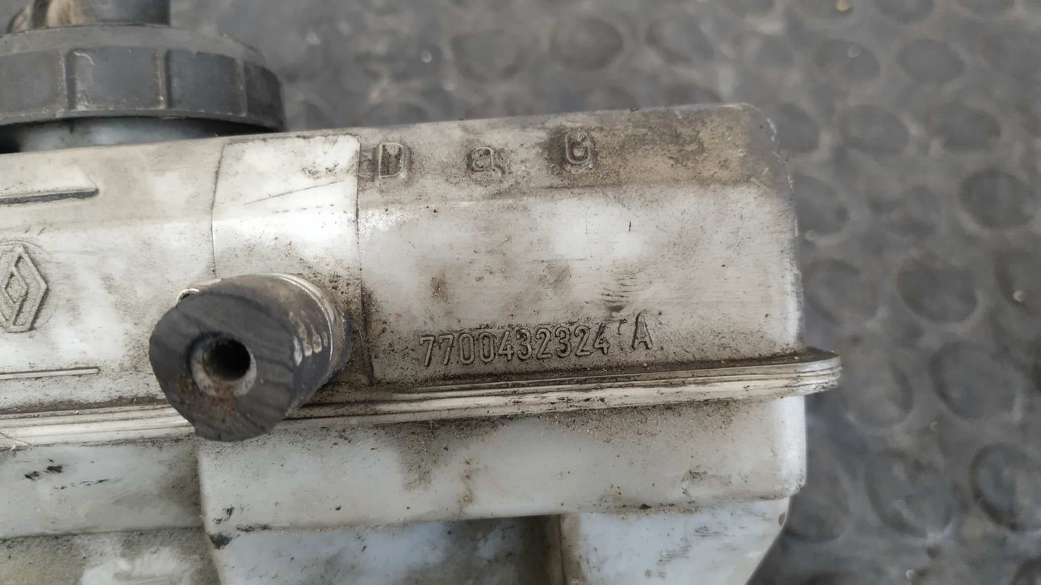 Recambio de BOMBA FRENO para RENAULT ESPACE /GRAND ESPACE (JE0) 2.2 Turbodiesel G9TA7 referencia OEM IAM 7700432324A   - PLATA 7