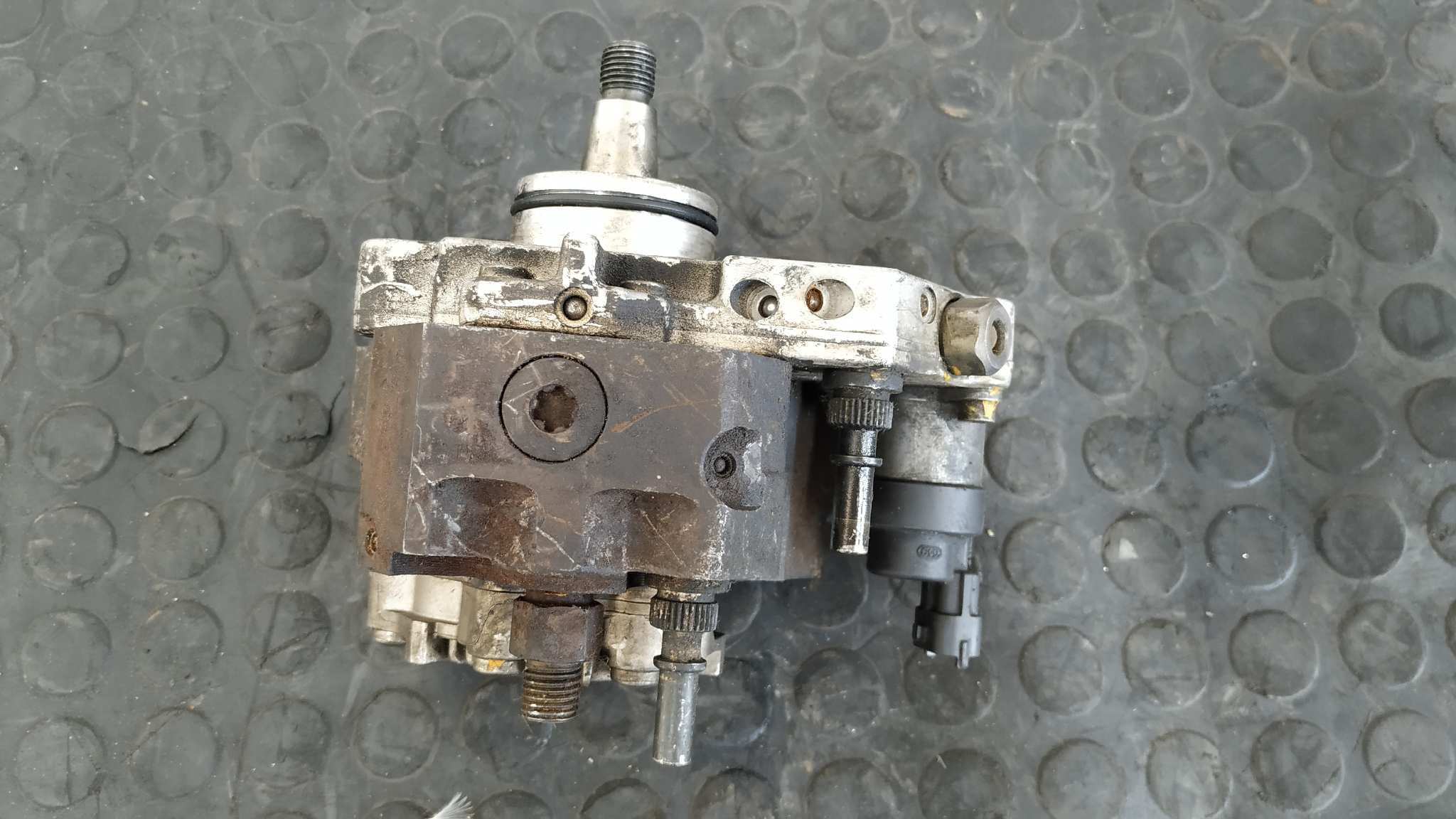 Recambio de BOMBA INYECCION para RENAULT ESPACE IV (JK0) G9T742 referencia OEM IAM 8200170377 6