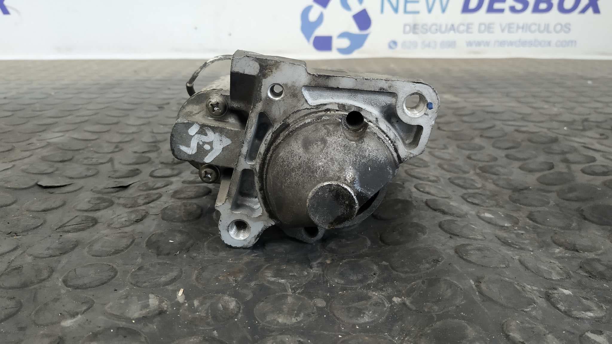 Recambio de MOTOR ARRANQUE para RENAULT CLIO II FASE II (B/CB0) K9K704 referencia OEM IAM 8200426577