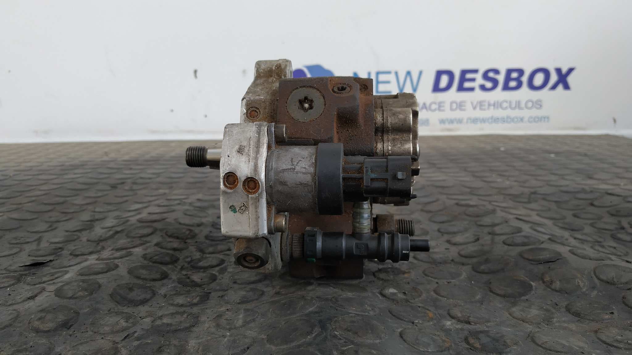 Recambio de BOMBA INYECCION para RENAULT LAGUNA II (BG0) F9Q C7 referencia OEM IAM 8200108225 5