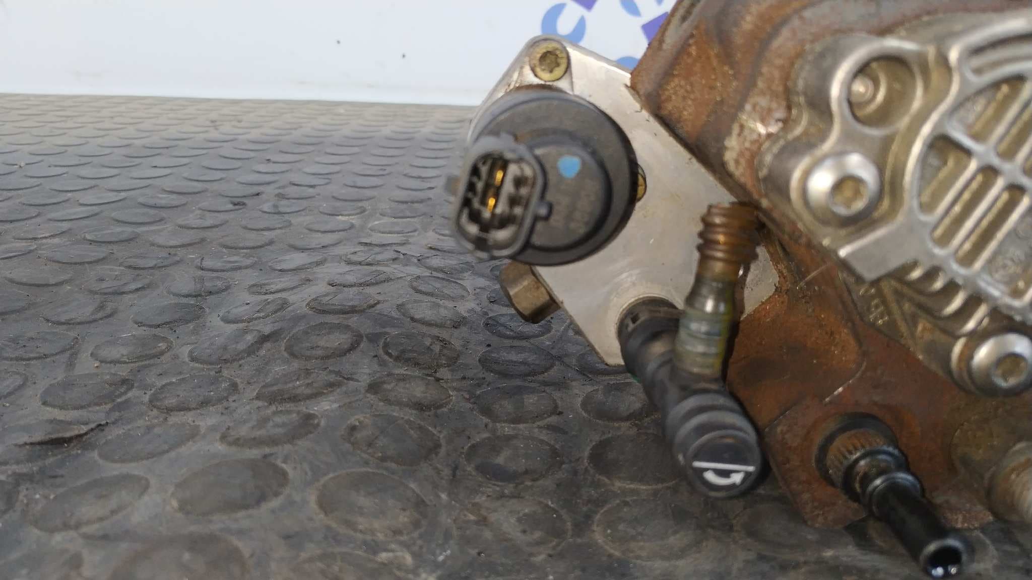 Recambio de BOMBA INYECCION para RENAULT LAGUNA II (BG0) F9Q C7 referencia OEM IAM 8200108225 4