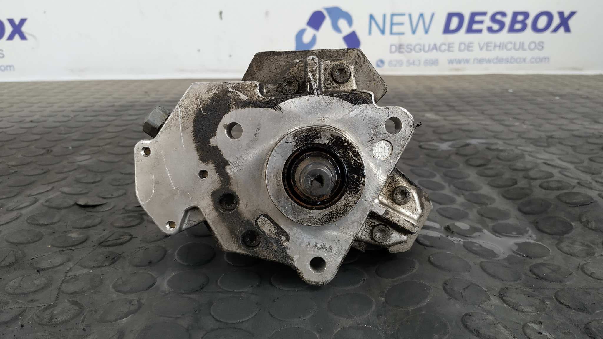 Recambio de BOMBA INYECCION para RENAULT MASTER II PHASE 2 COMBI Combi 2t8  L1   9 - Plazas G9TF7 referencia OEM IAM 8200041766   - BLANCO