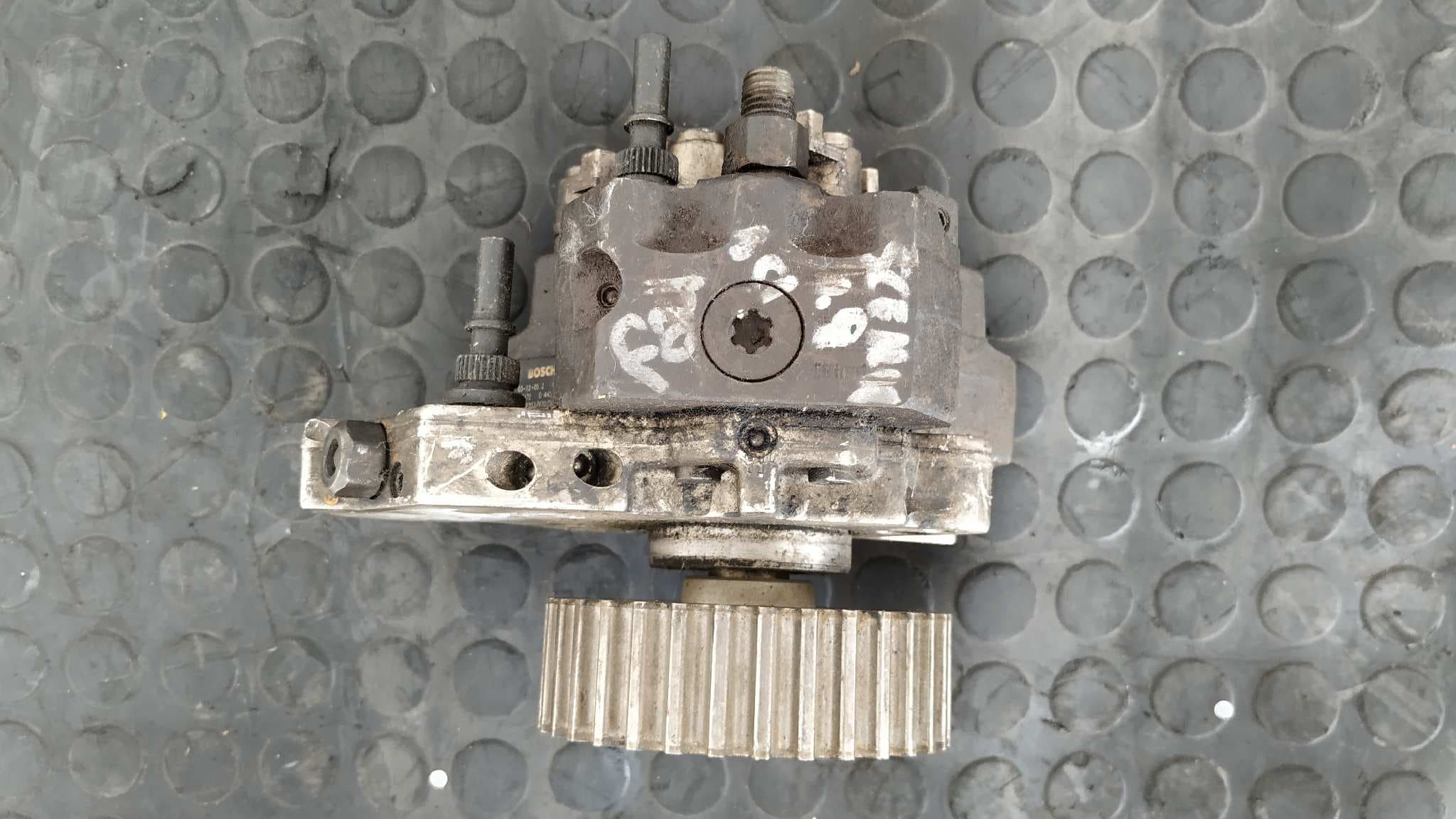 Recambio de BOMBA INYECCION para RENAULT SCENIC II F9Q812 referencia OEM IAM 8200108225 2