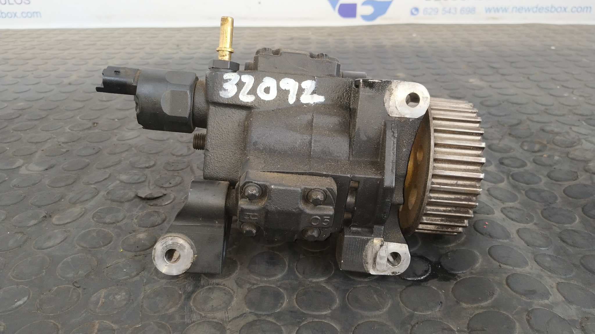 Recambio de BOMBA INYECCION para RENAULT SCENIC II K9KP732 referencia OEM IAM 8200430599   - NEGRO 7
