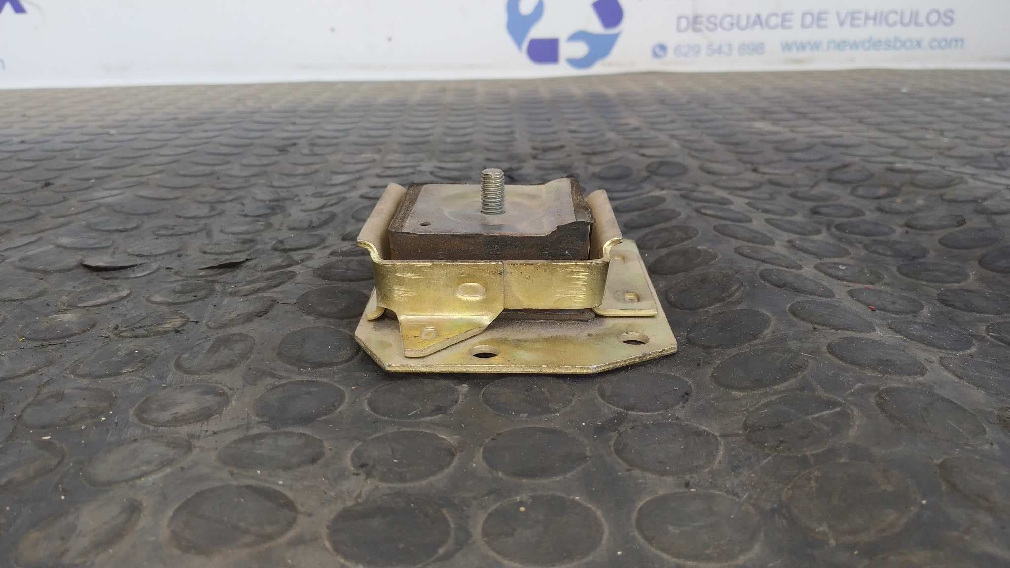 Recambio de SOPORTE MOTOR para RENAULT 4 BERLINA/FAMILIAR/FURGONETA referencia OEM IAM 7700546313 6