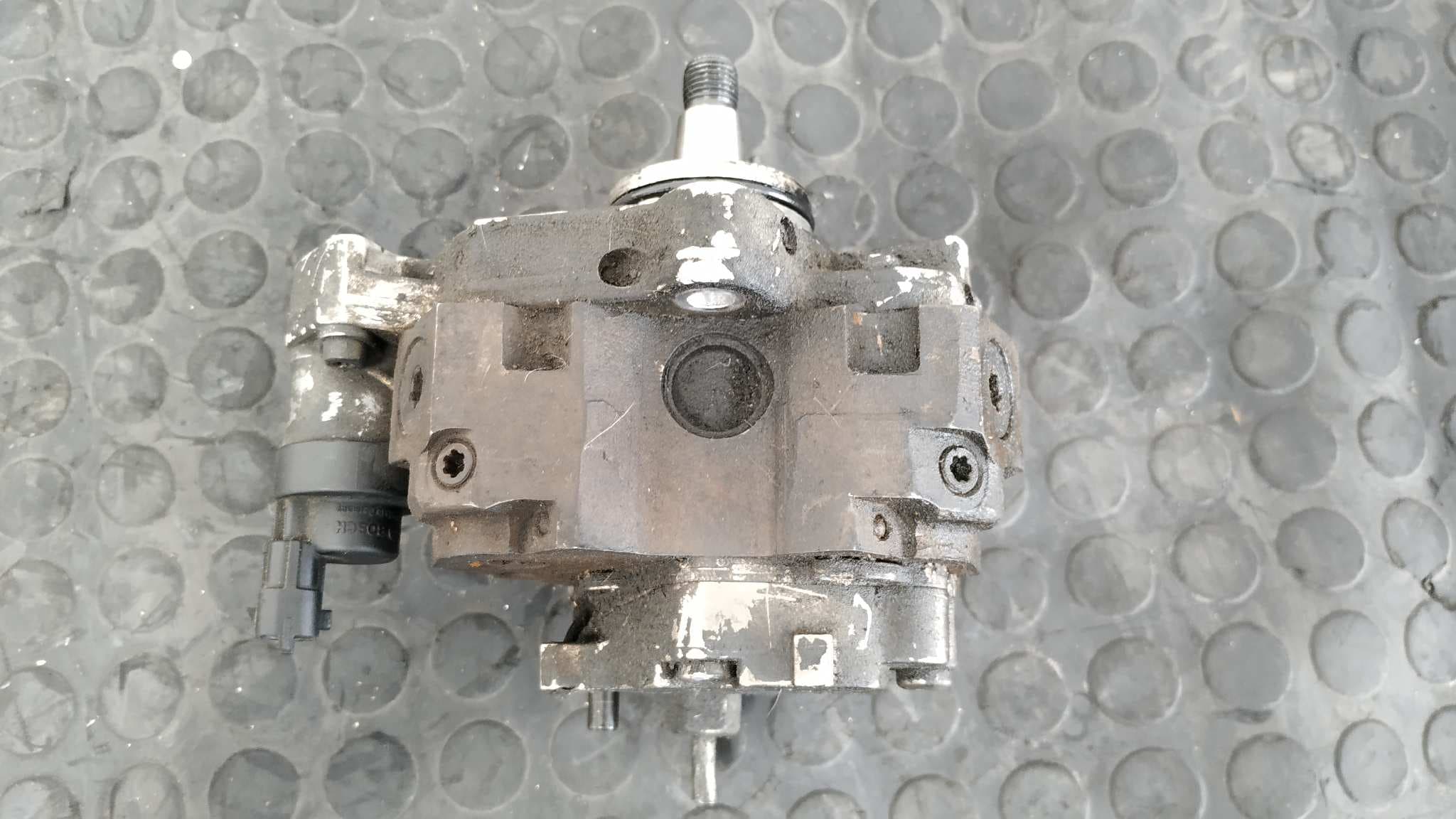 Recambio de BOMBA INYECCION para RENAULT MASTER COMBI DESDE '98 2.2 Diesel G9U720 referencia OEM IAM 0445010033   - BLANCO 4