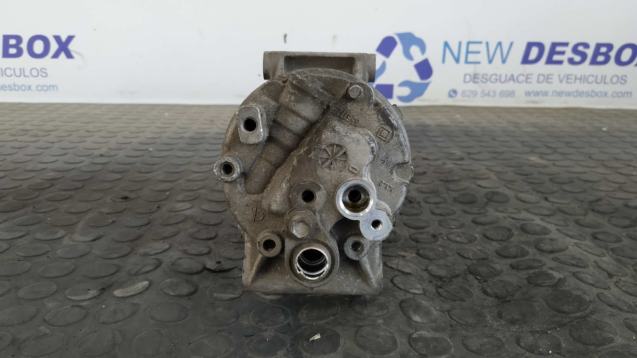 Recambio de COMPRESOR AIRE ACONDICIONADO para RENAULT SCENIC II F9Q800 referencia OEM IAM 8200053264 4