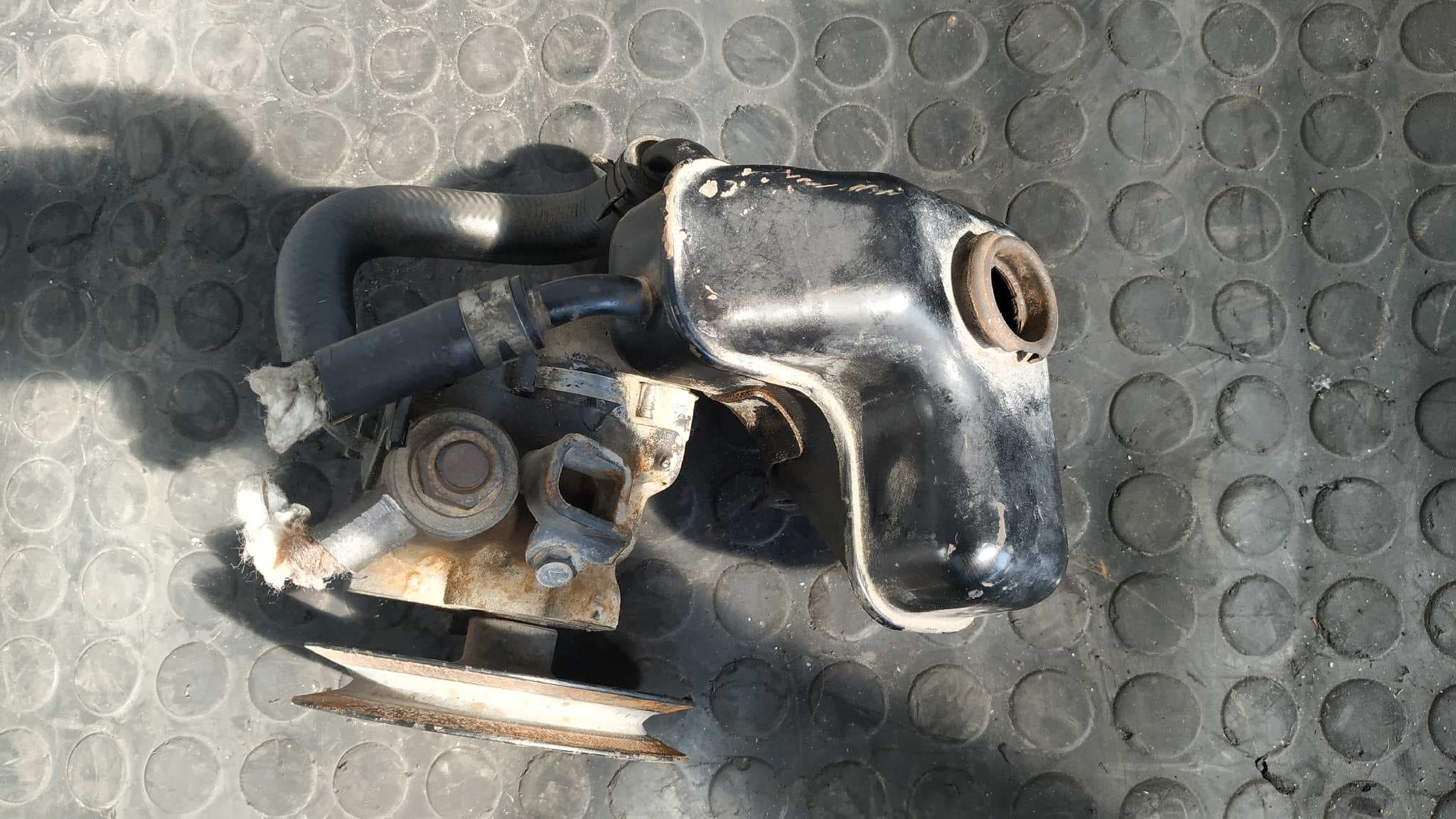Recambio de BOMBA DIRECCION para MITSUBISHI PAJERO 2.5 TD 4D56 referencia OEM IAM    - AZUL 5