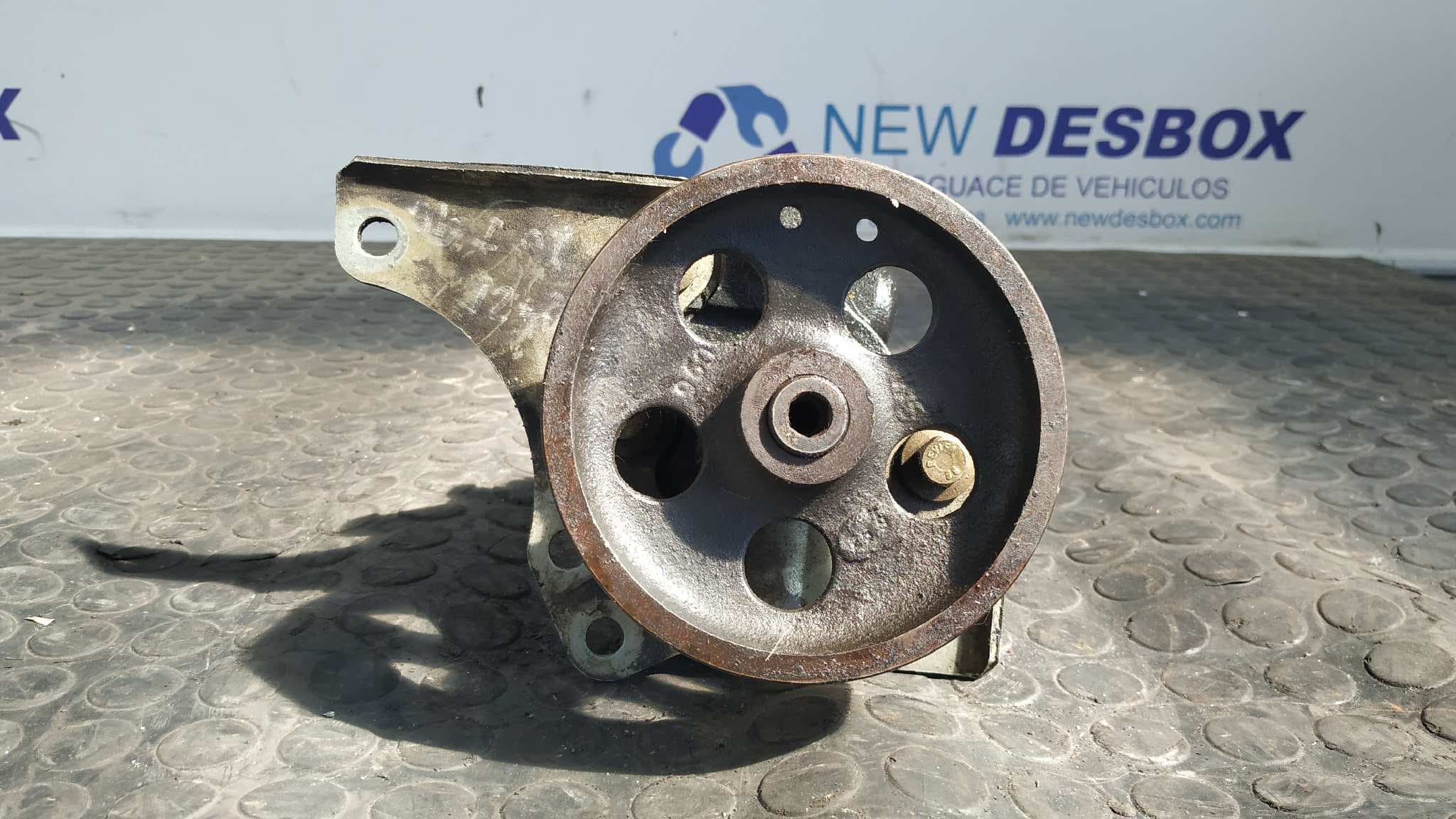 Recambio de BOMBA DIRECCION para RENAULT 21 BERLINA (B/L48) F2N referencia OEM IAM 7834715