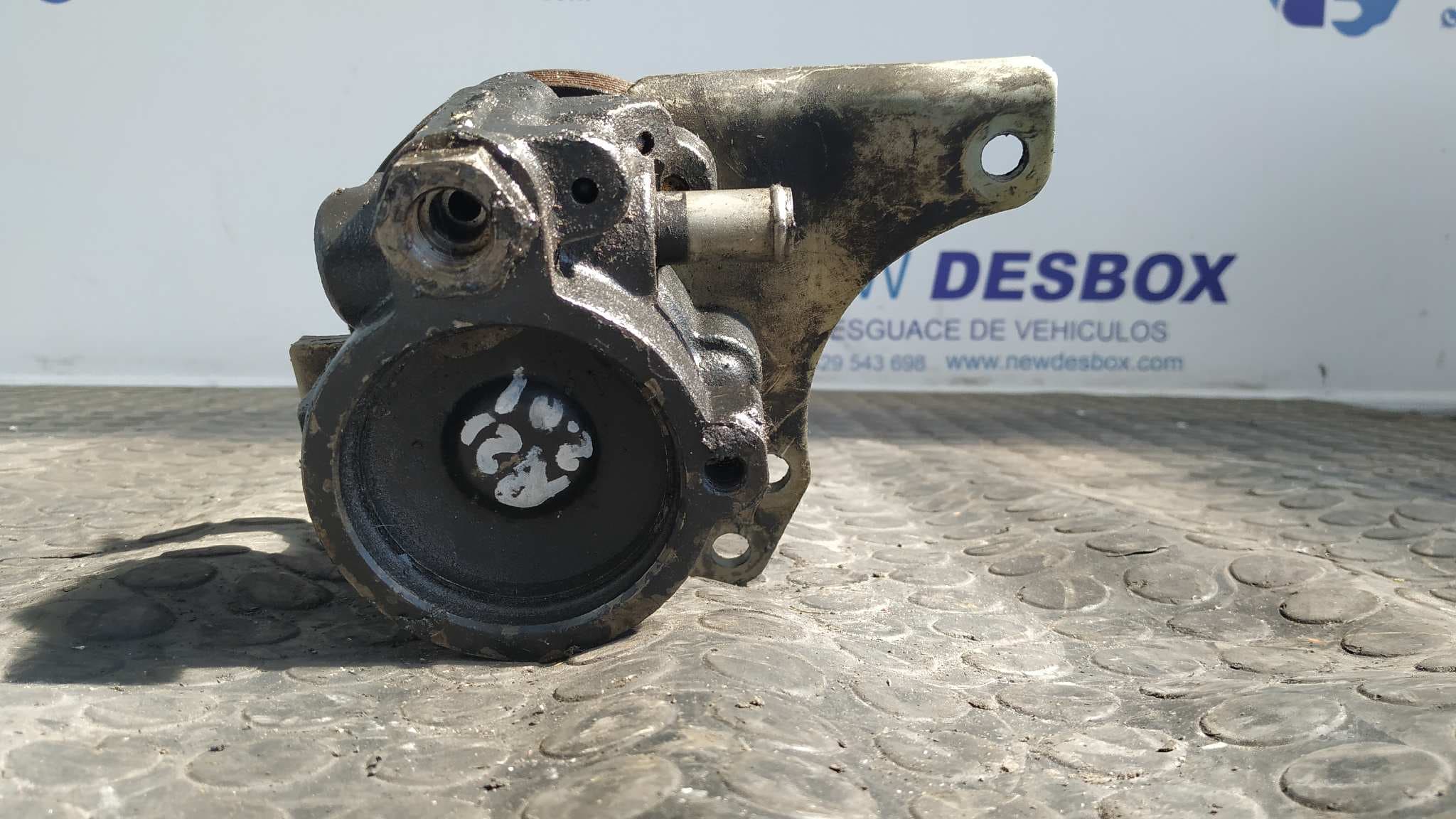 Recambio de BOMBA DIRECCION para RENAULT 21 BERLINA (B/L48) F2N referencia OEM IAM 7834715 4