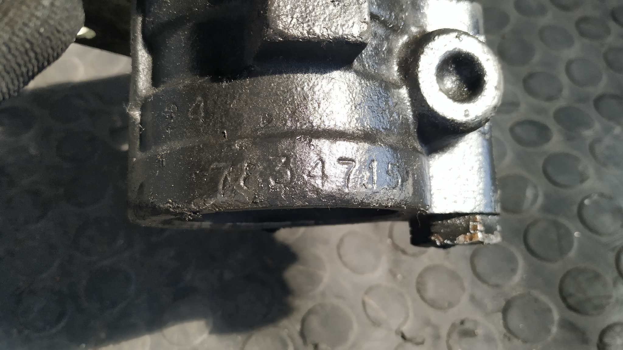 Recambio de BOMBA DIRECCION para RENAULT 21 BERLINA (B/L48) F2N referencia OEM IAM 7834715 3