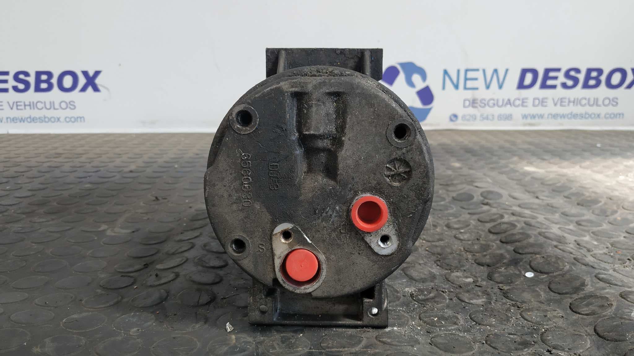 Recambio de COMPRESOR AIRE ACONDICIONADO para RENAULT SCENIC (JA..) 1.9 Diesel F8Q 57 referencia OEM IAM 7700105765   - AZUL 4