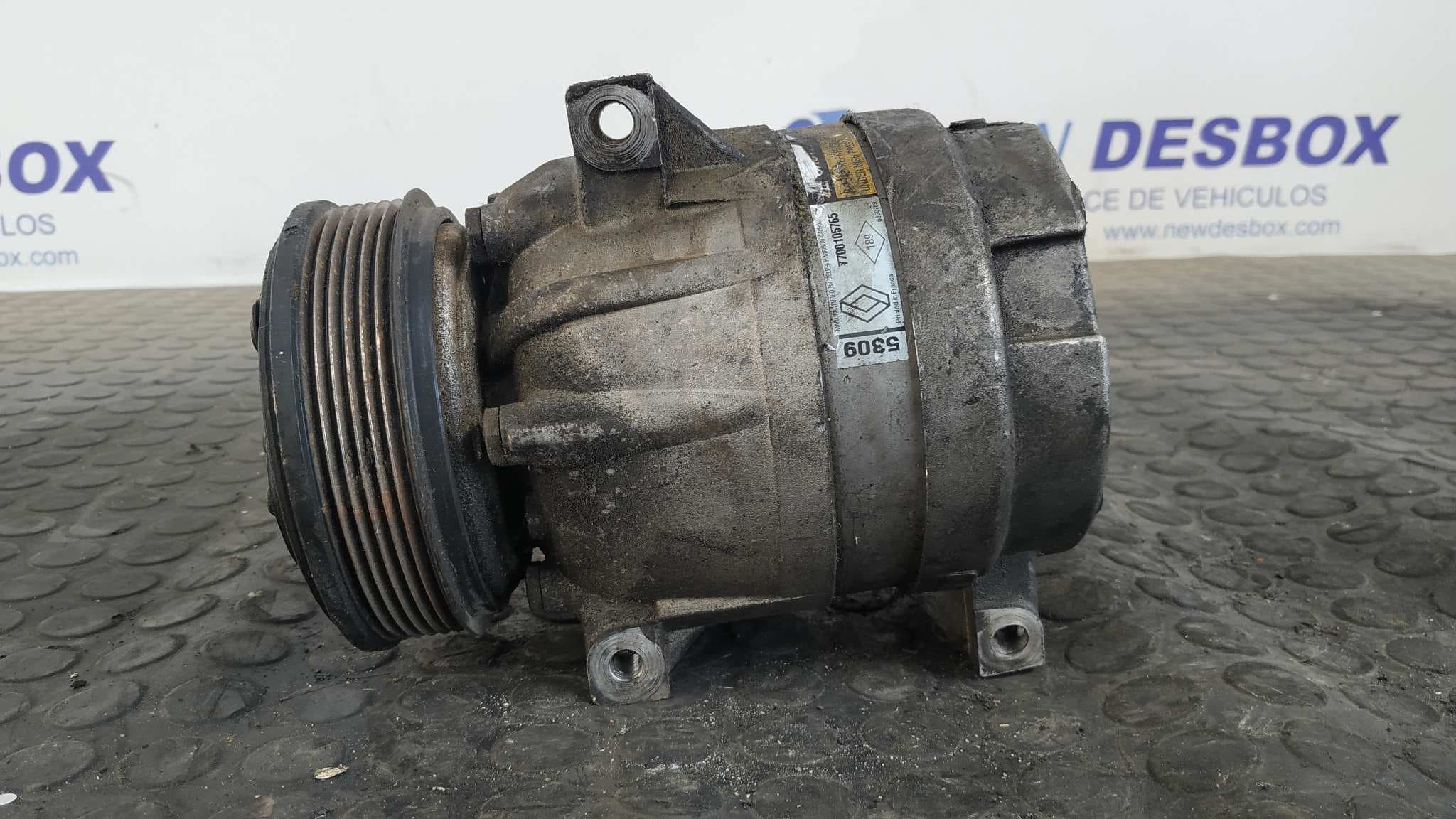 Recambio de COMPRESOR AIRE ACONDICIONADO para RENAULT MEGANE I SCENIC (JA0) 1.9 D Alize F8Q790 referencia OEM IAM 7700105765   - BLANCO 6