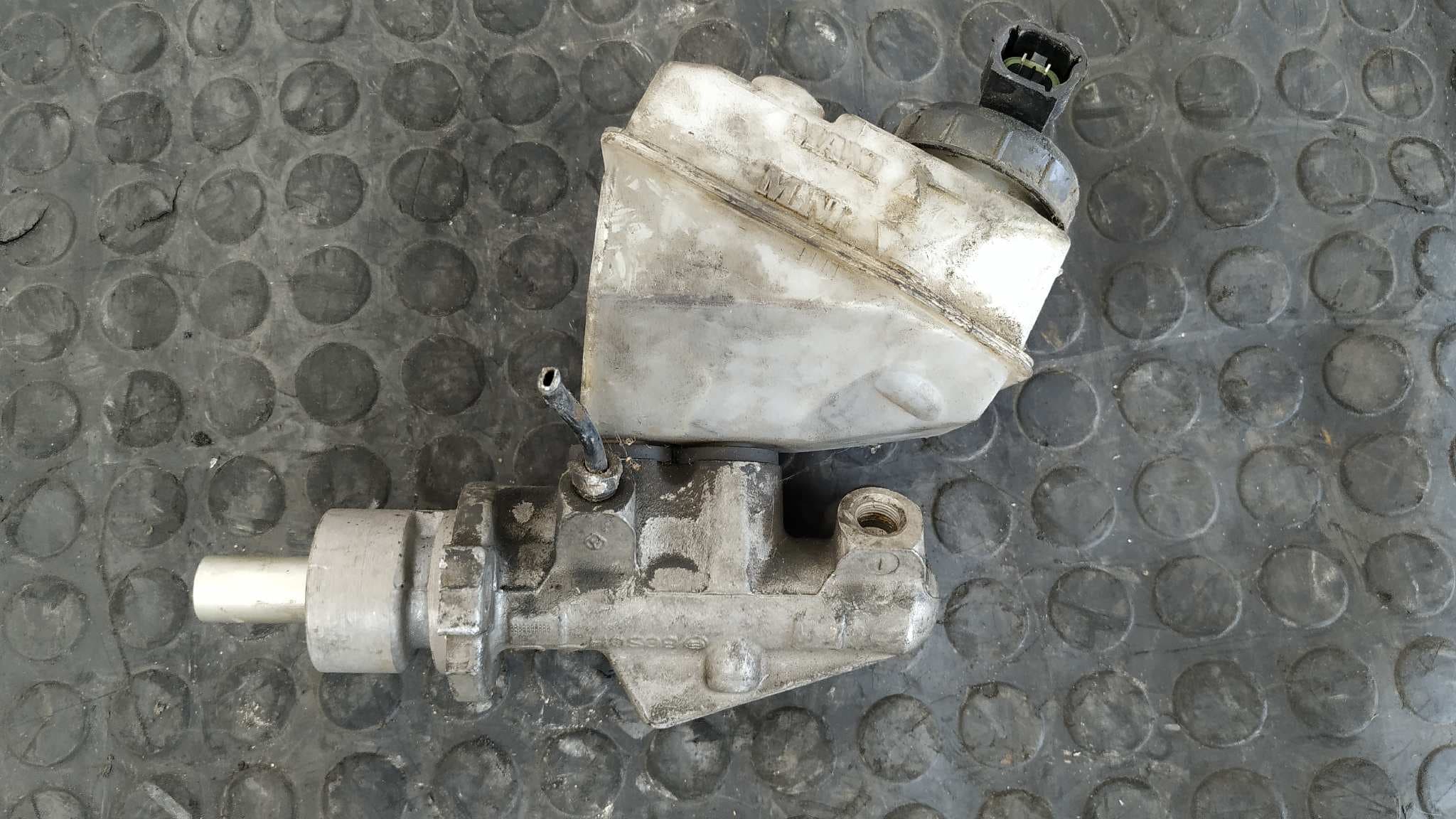 Recambio de BOMBA FRENO para RENAULT CLIO I FASE I+II (B/C57) F8Q referencia OEM IAM 7700417649 7