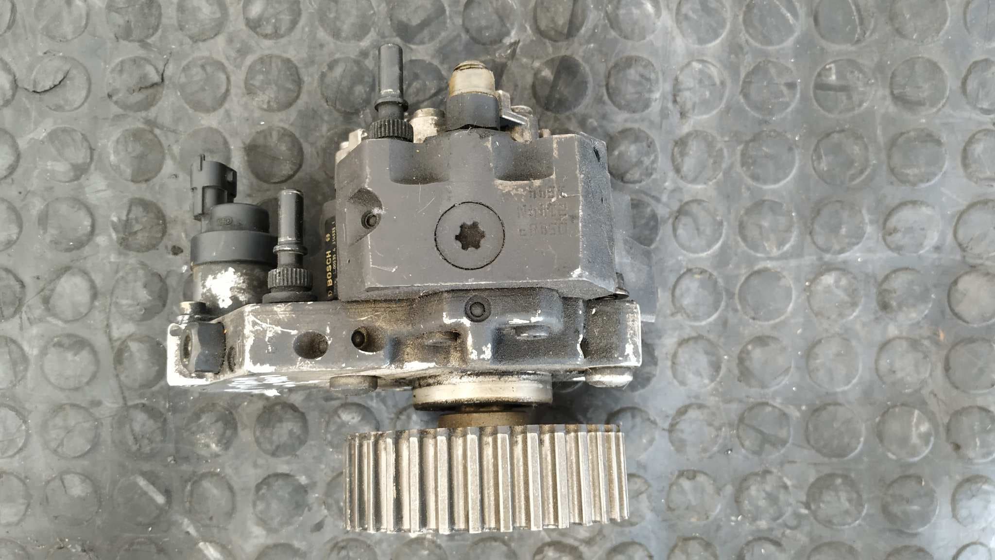 Recambio de BOMBA INYECCION para RENAULT MEGANE II F9Q800 referencia OEM IAM 8200108225 7