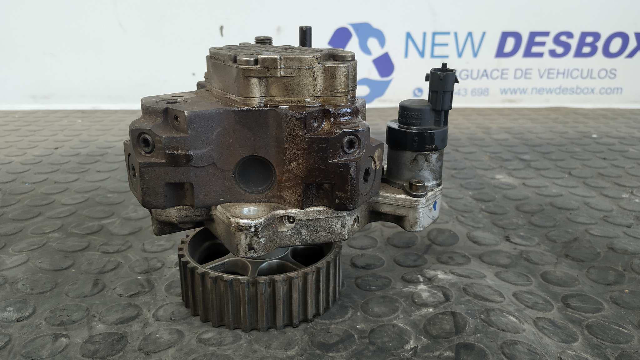 Recambio de BOMBA INYECCION para RENAULT SCENIC II F9Q800 referencia OEM IAM 8200108225 5