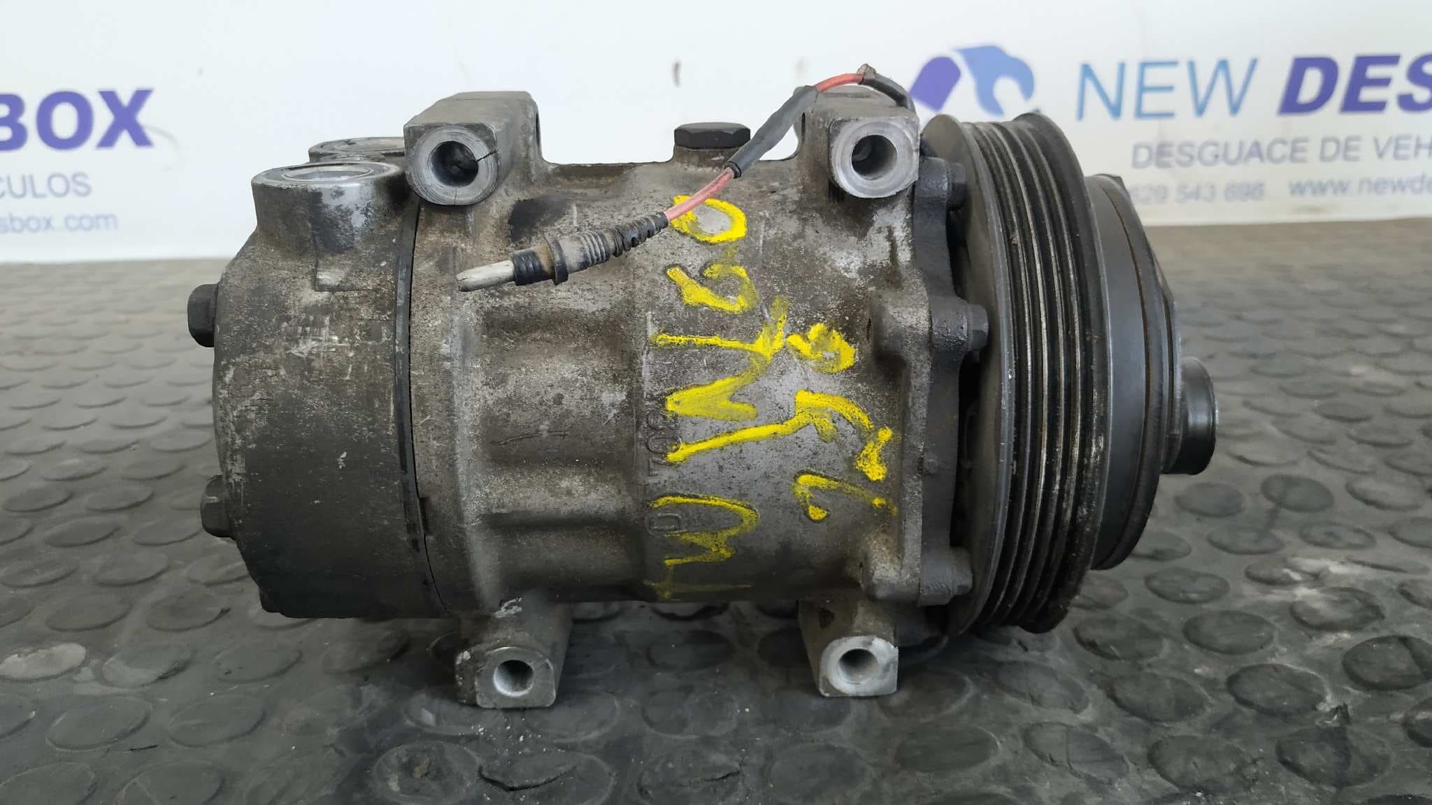 Recambio de COMPRESOR AIRE ACONDICIONADO para RENAULT TWINGO (CO6) C3G referencia OEM IAM 7700860997 5
