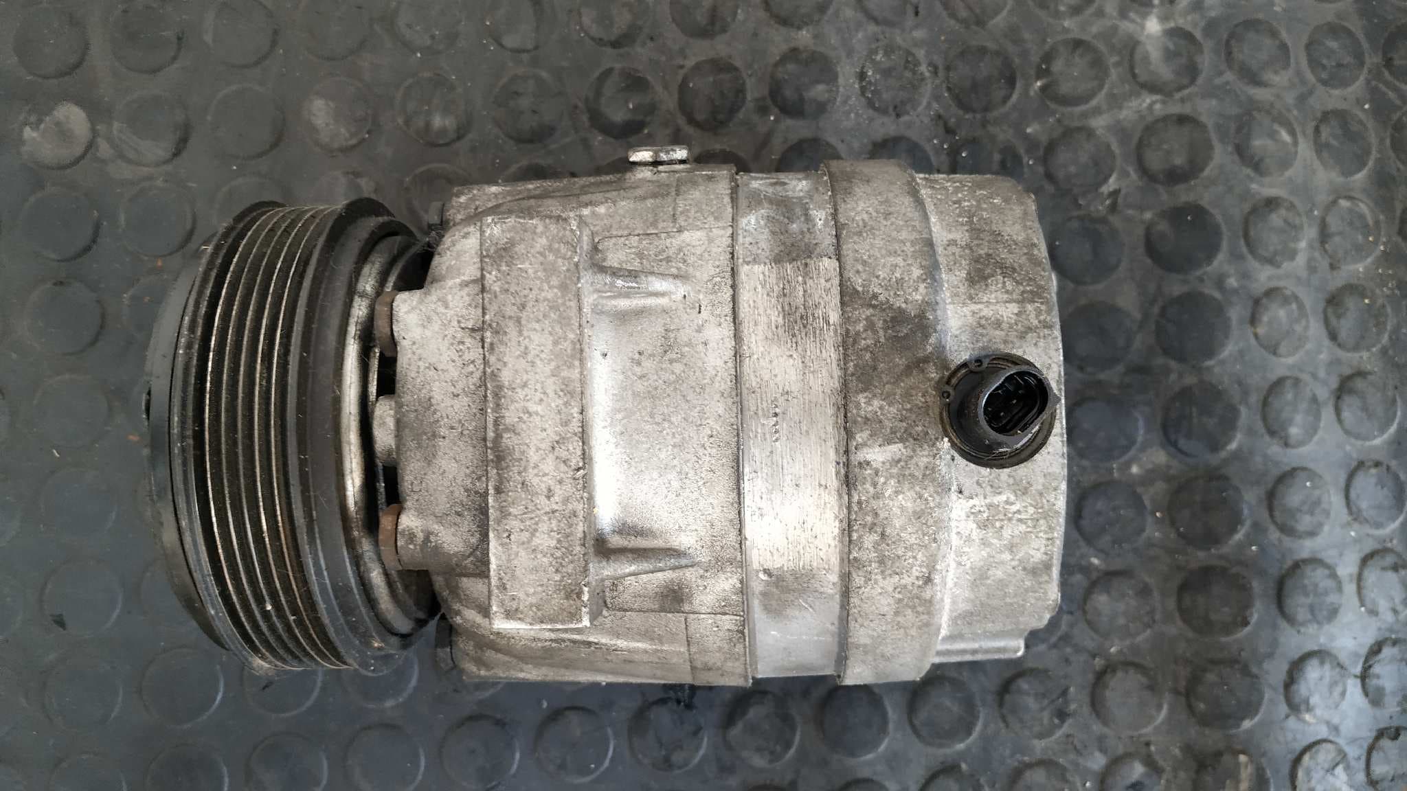 Recambio de COMPRESOR AIRE ACONDICIONADO para RENAULT VEL SATIS (BJ0) 2.2 dCi Turbodiesel G9T702 referencia OEM IAM    - GRIS 5