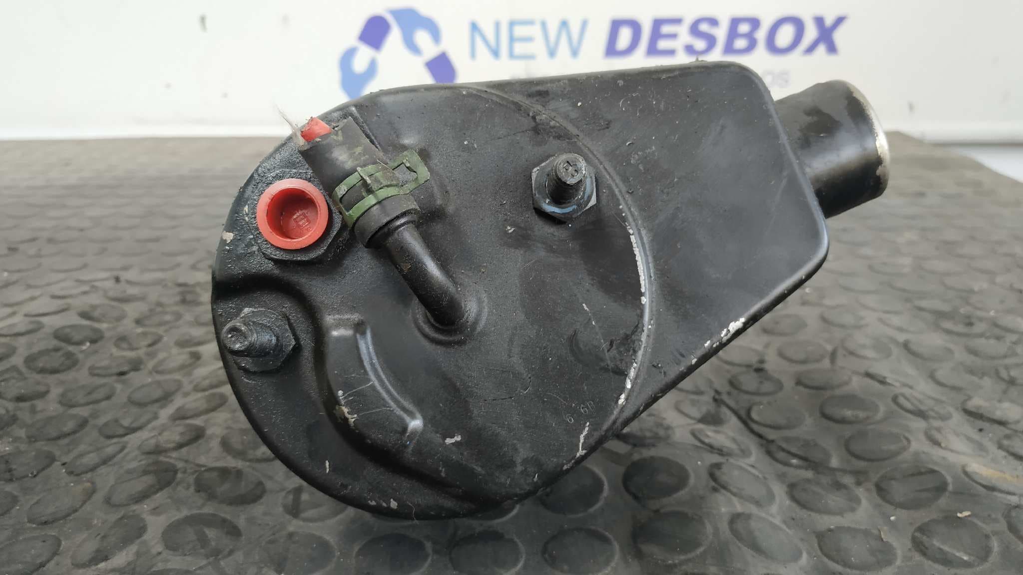 Recambio de BOMBA DIRECCION para RENAULT MEGANE I BERLINA HATCHBACK (BA0) 1.5 CAT referencia OEM IAM 7700840724   - GRANATE 3