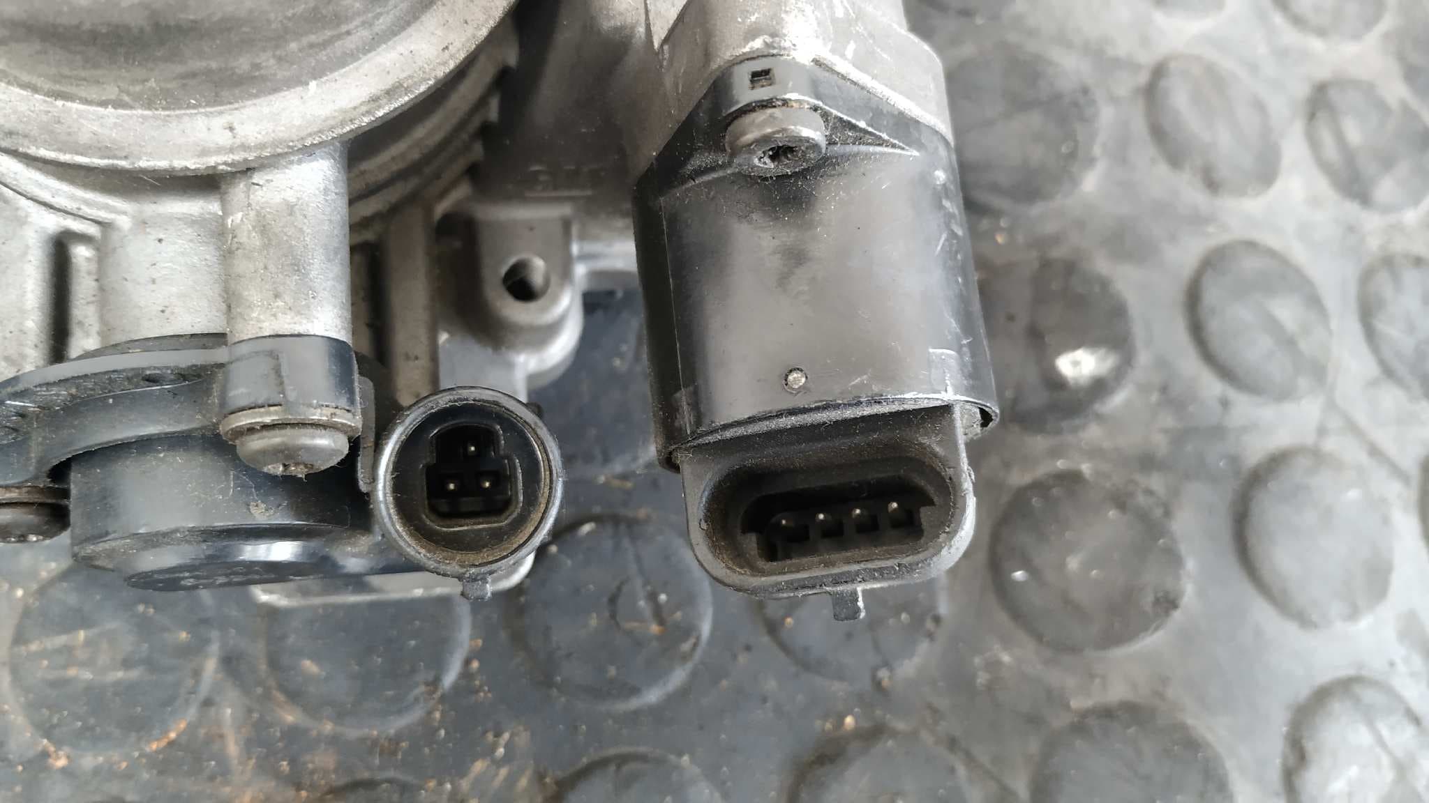 Recambio de CAJA MARIPOSA para OPEL ASTRA F X16XEL referencia OEM IAM 90501011 8