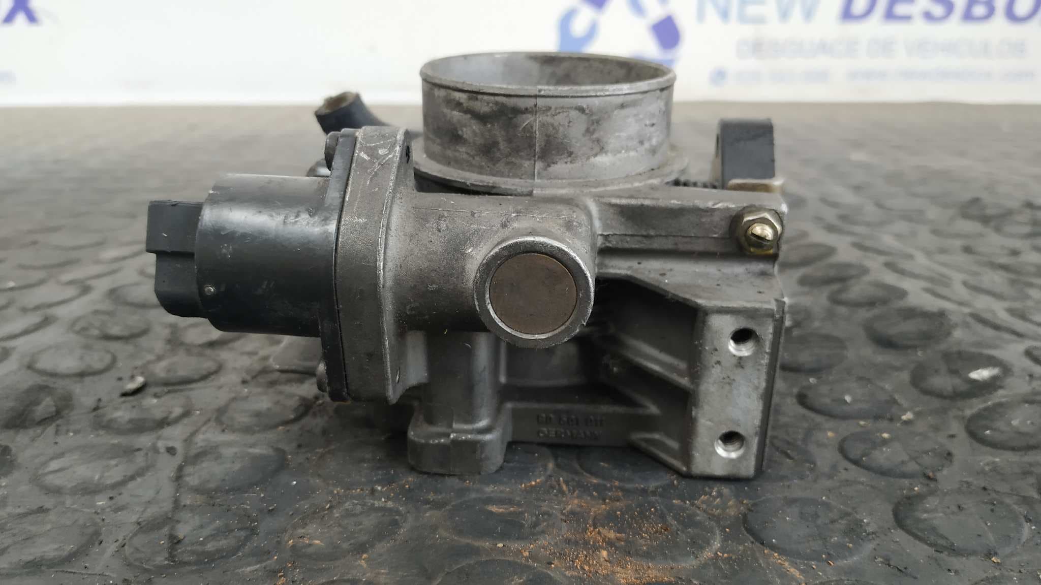 Recambio de CAJA MARIPOSA para OPEL ASTRA F X16XEL referencia OEM IAM 90501011 6