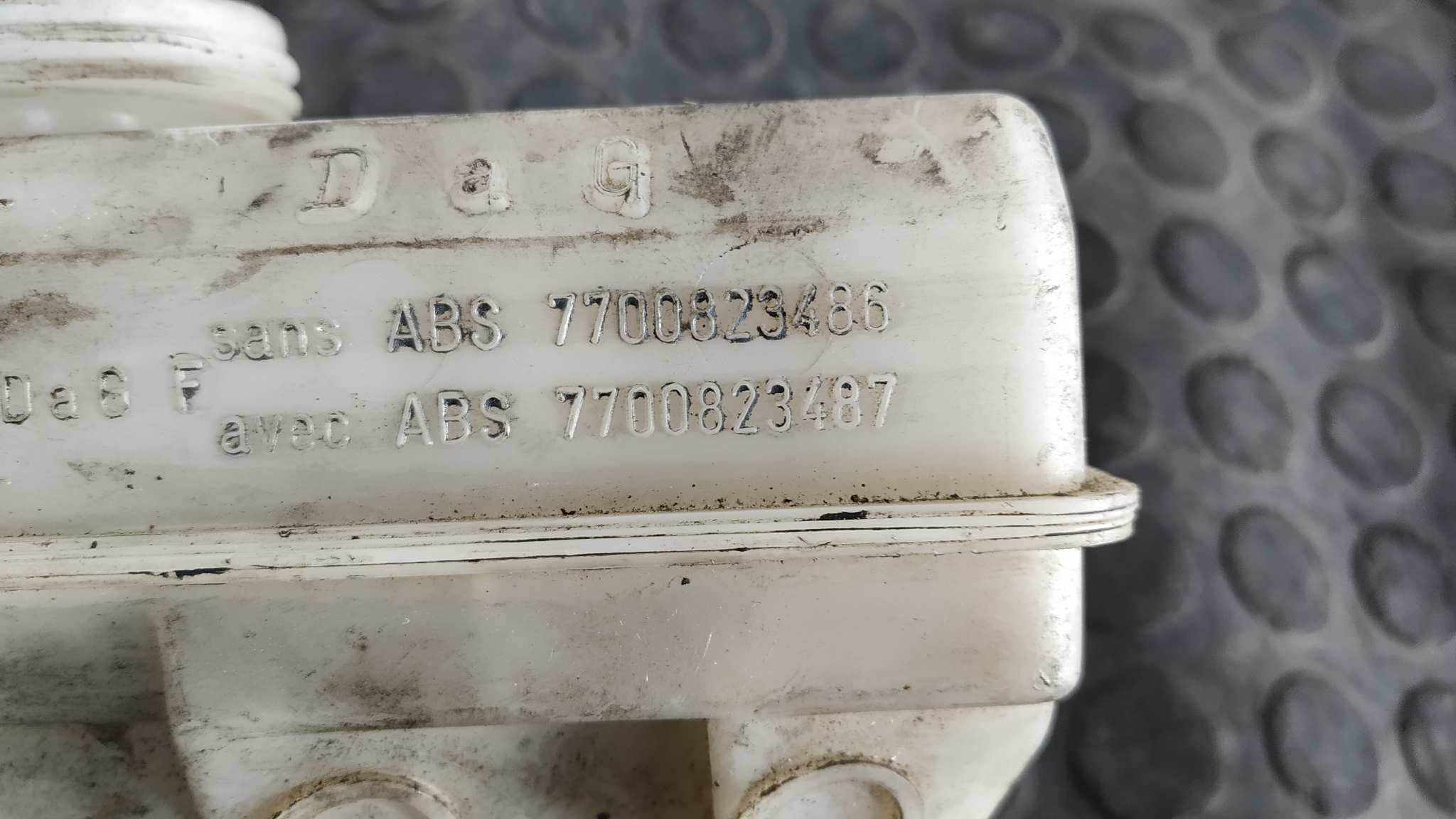 Recambio de BOMBA FRENO para RENAULT LAGUNA (B56) G8T referencia OEM IAM 7700823486 5