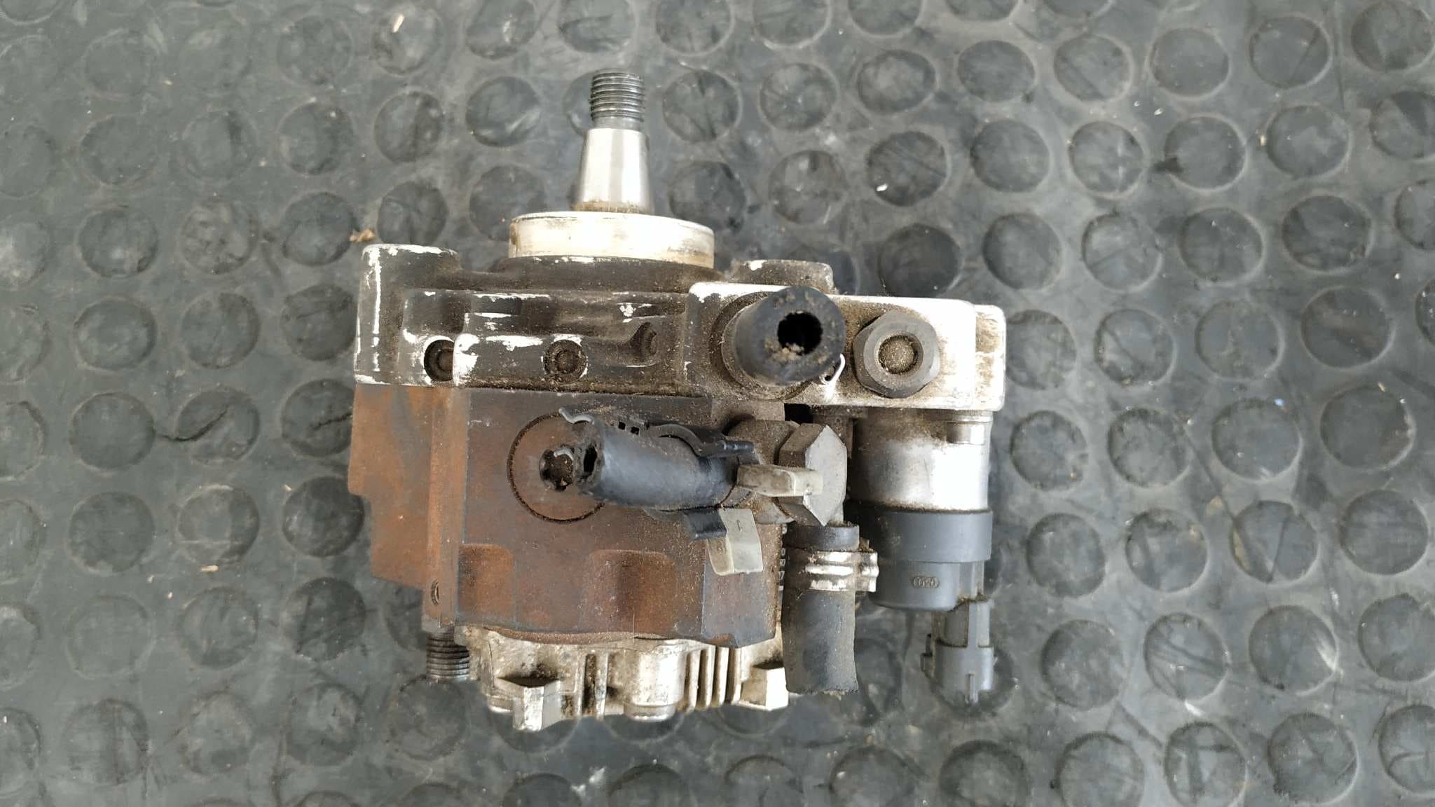 Recambio de BOMBA INYECCION para OPEL ASTRA GTC Z17DTH referencia OEM IAM 0445010086   - BLANCO 2