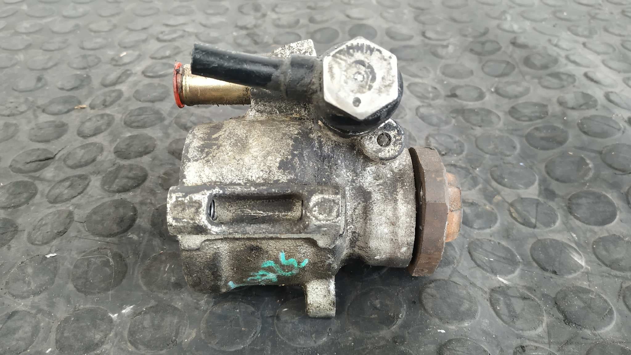 Recambio de BOMBA DIRECCION para SEAT IBIZA (6K1) 1.4 AKK referencia OEM IAM 1H0422155E    - ROJO 3