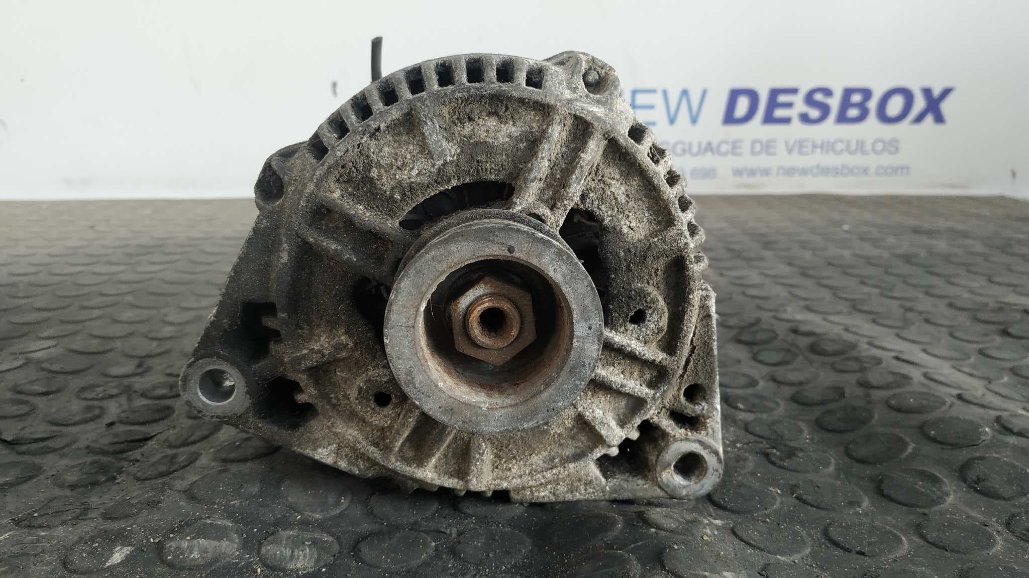 Recambio de ALTERNADOR para OPEL OMEGA B Básico Caravan X25XE referencia OEM IAM 90413763
