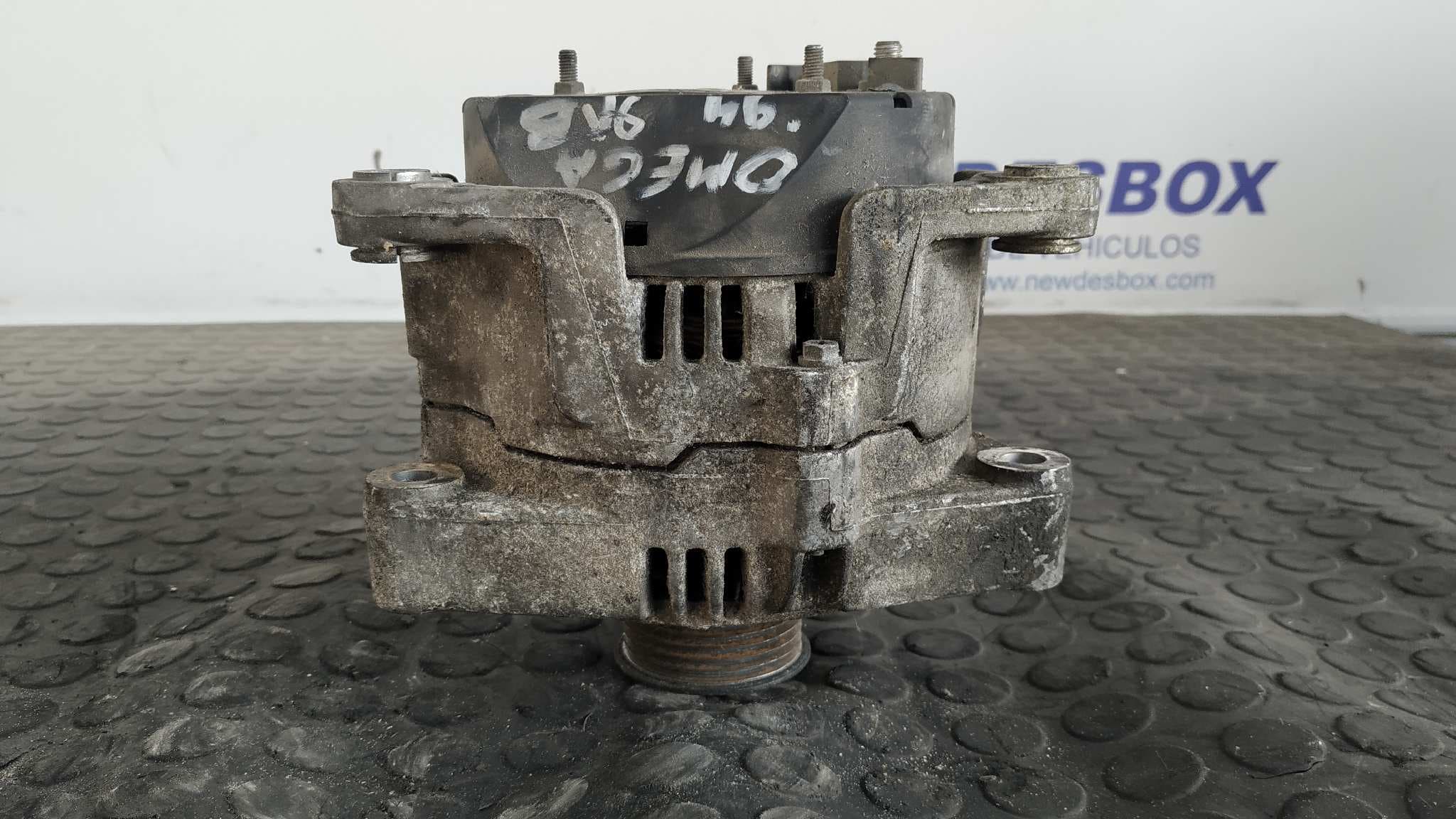 Recambio de ALTERNADOR para OPEL OMEGA B Básico Caravan X25XE referencia OEM IAM 90413763 6