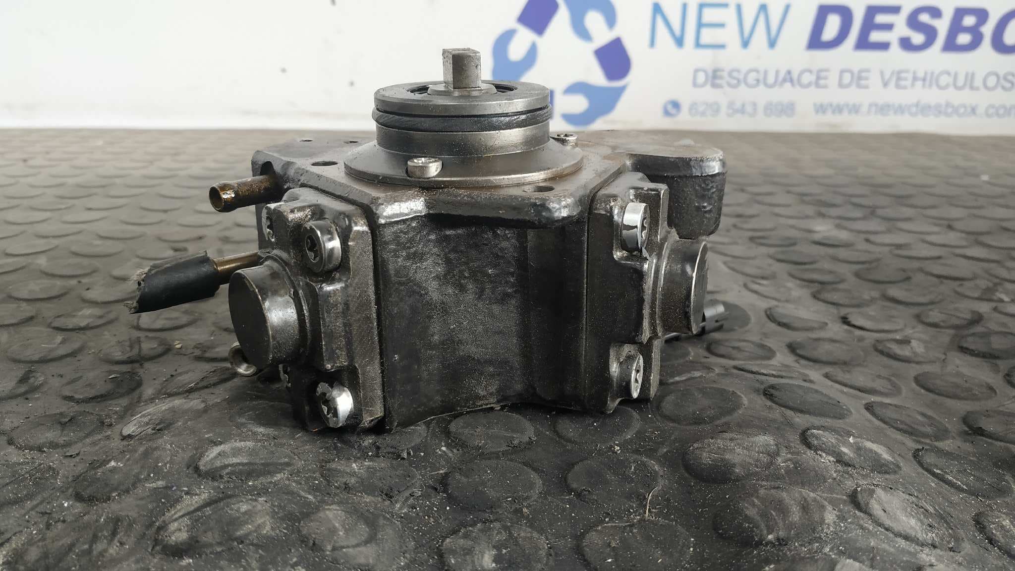 Recambio de BOMBA INYECCION para OPEL CORSA D 1.3 16V CDTI CAT (Z 13 DTH / L4I) Z13DTH  referencia OEM IAM 0445010157 5