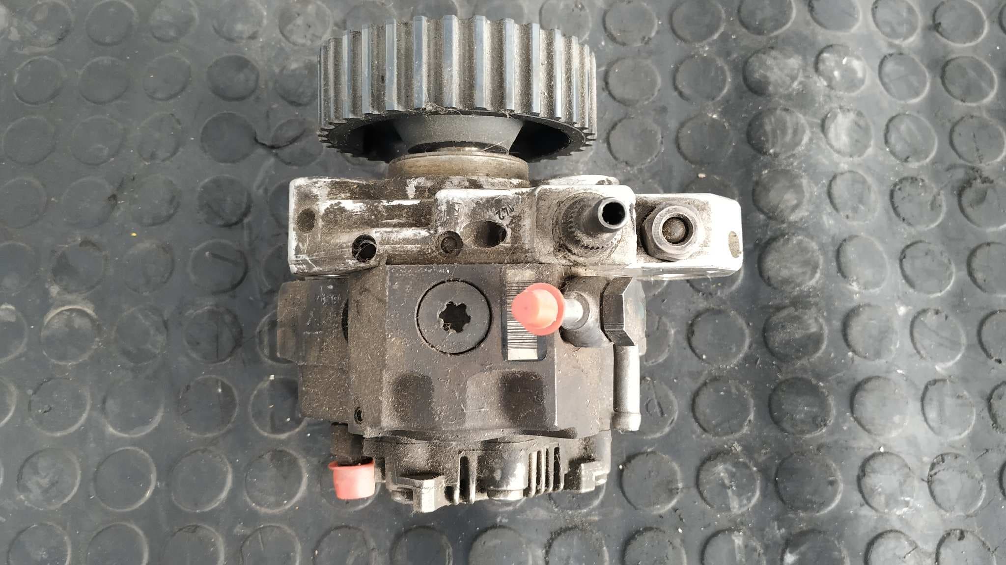 Recambio de BOMBA INYECCION para OPEL ASTRA GTC Z17DTH referencia OEM IAM 8973279240 2