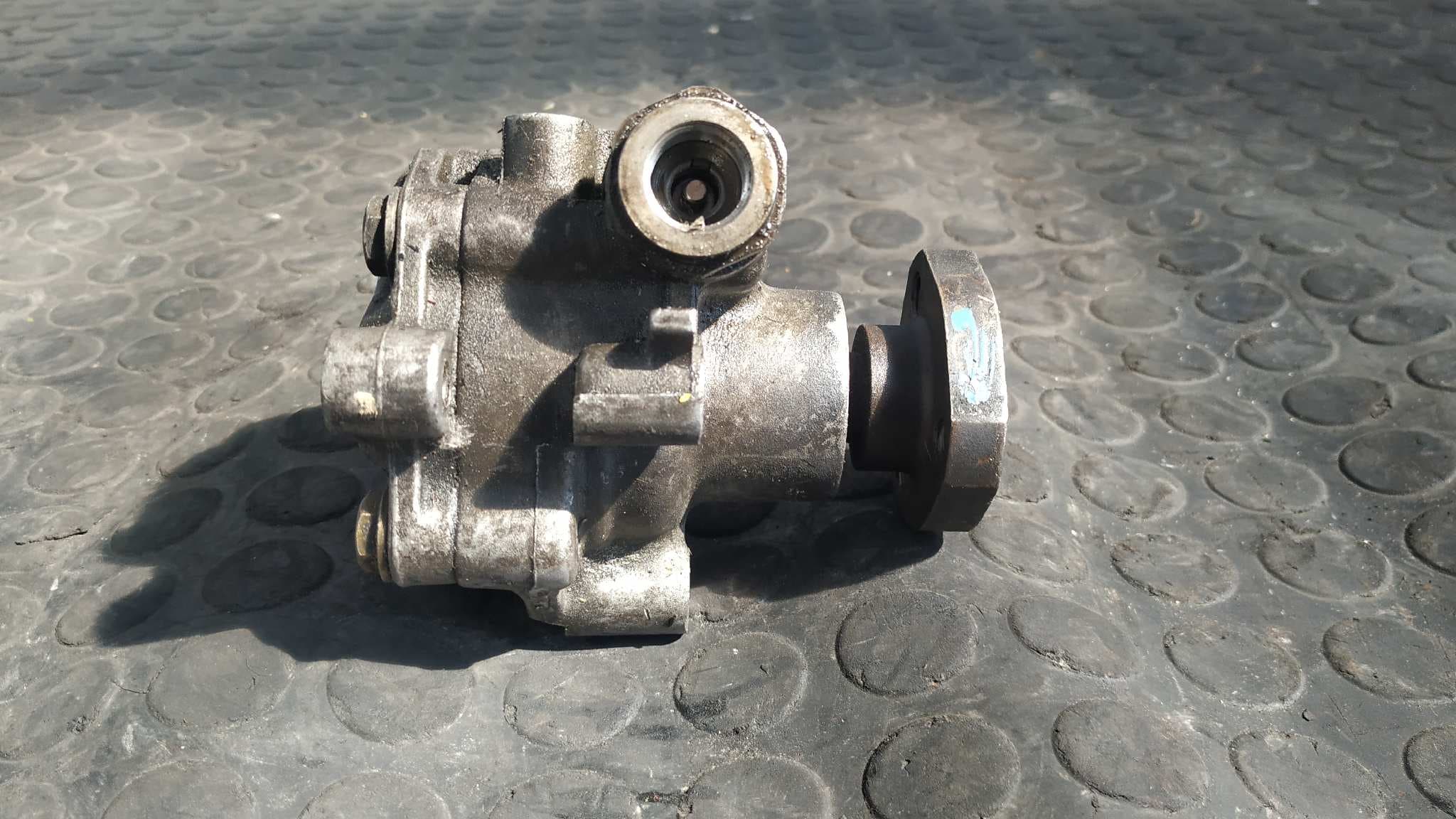 Recambio de BOMBA DIRECCION para FORD GALAXY (VX) AFN referencia OEM IAM 95VW3A674FA 5