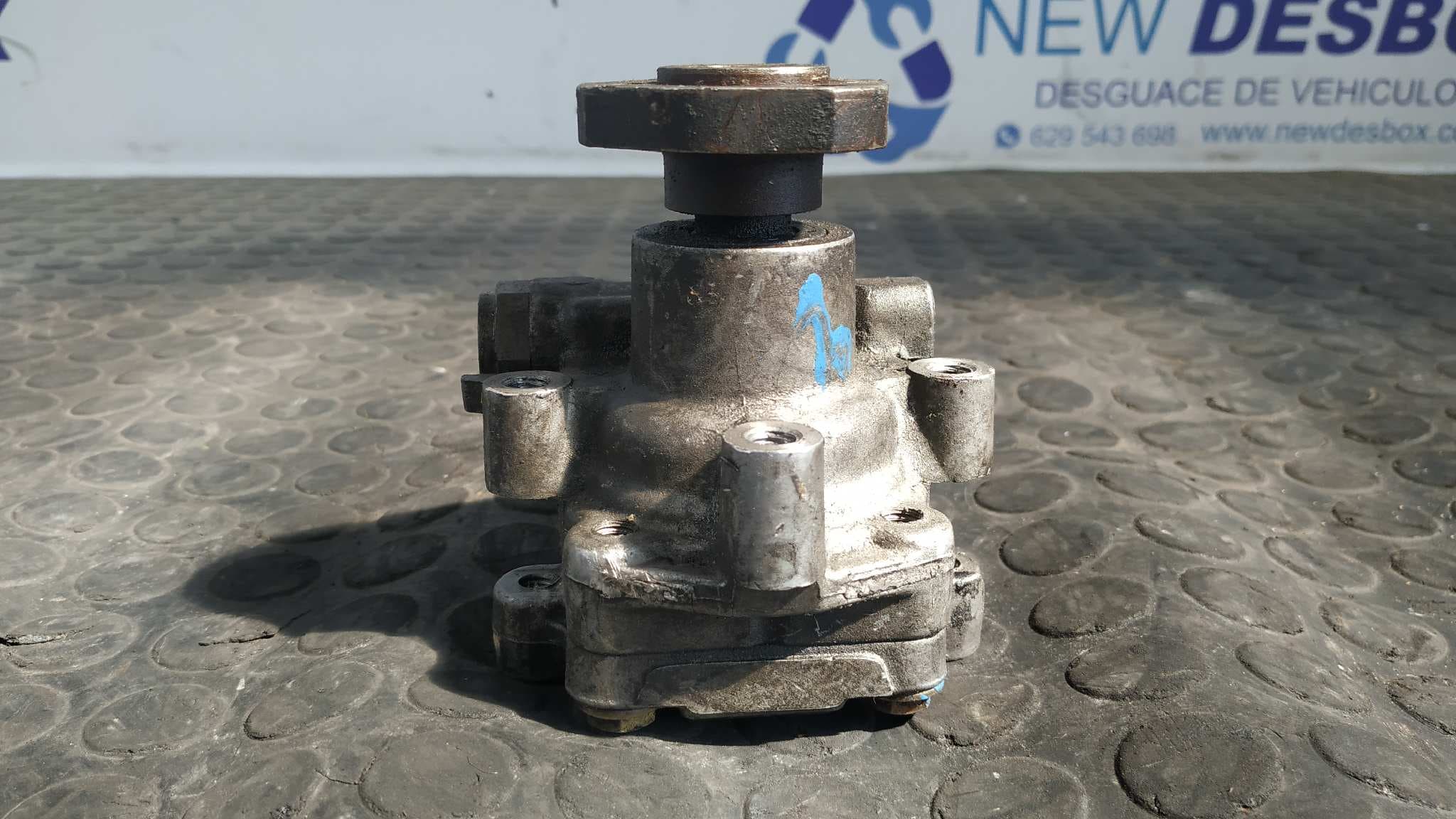 Recambio de BOMBA DIRECCION para FORD GALAXY (VX) AFN referencia OEM IAM 95VW3A674FA 4