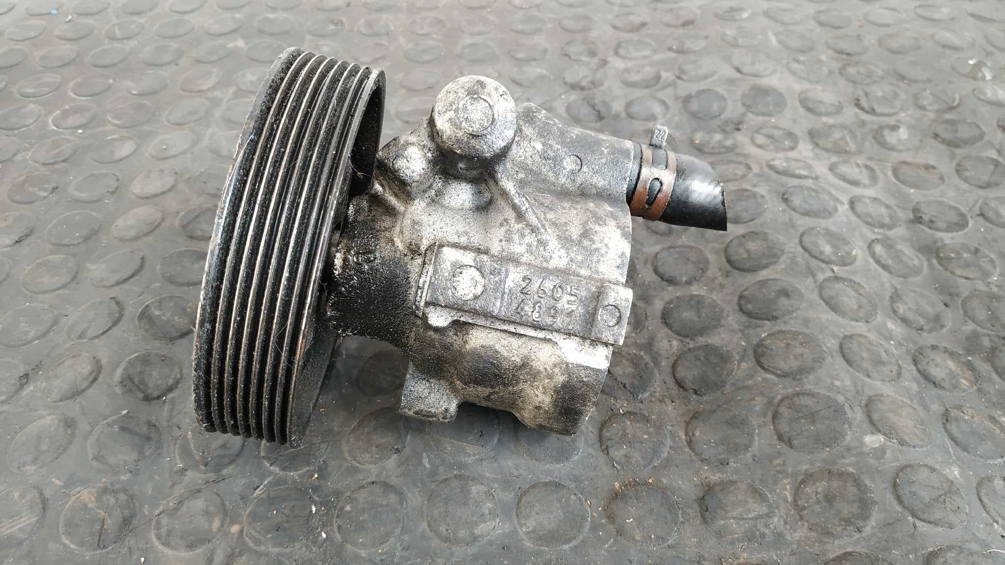 Recambio de BOMBA DIRECCION para RENAULT ESPACE IV (JK0) 1.9 dCi Diesel F9Q680 referencia OEM IAM 26054891   - ROJO 4