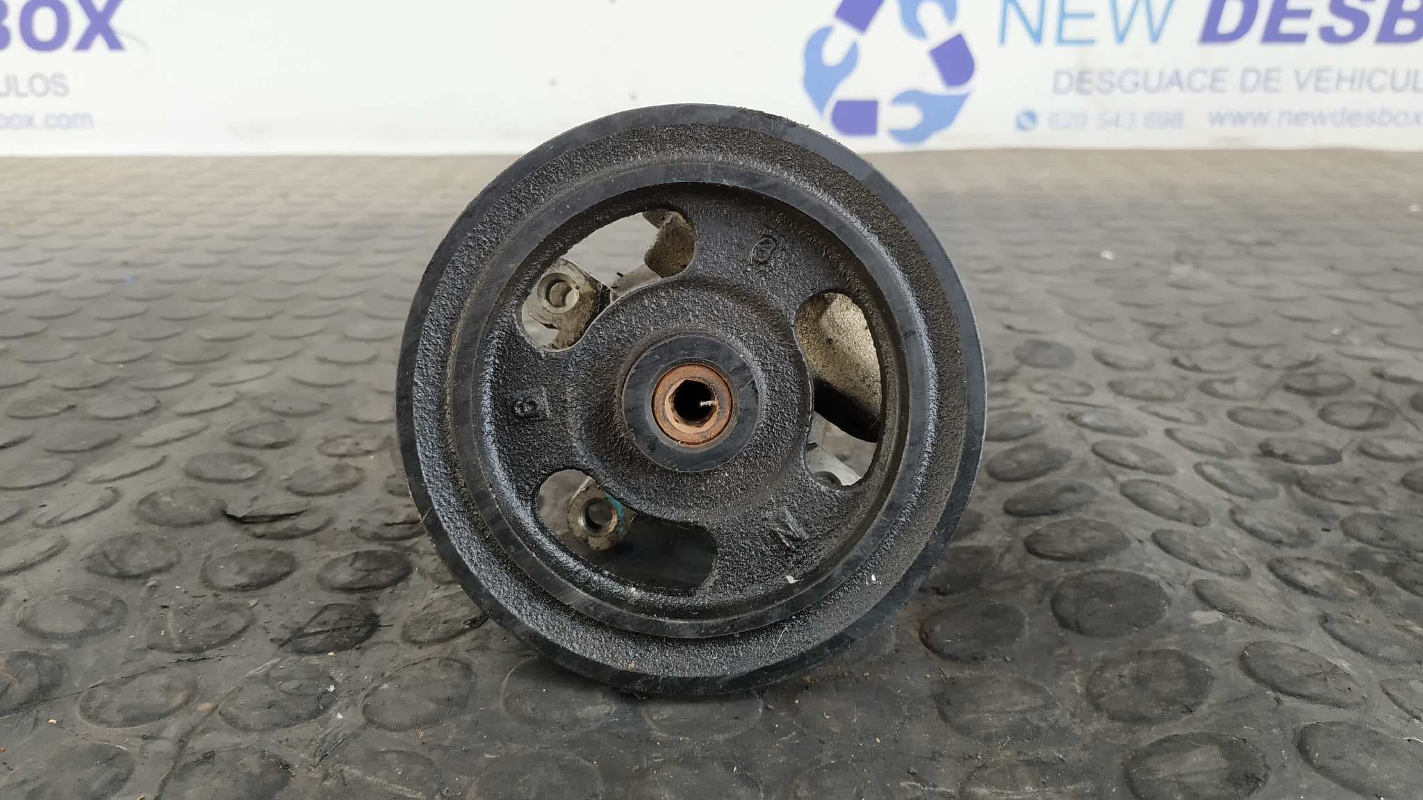 Recambio de BOMBA DIRECCION para OPEL COMBO (CORSA C) 1.4 16V X17D referencia OEM IAM 26016947   - BLANCO
