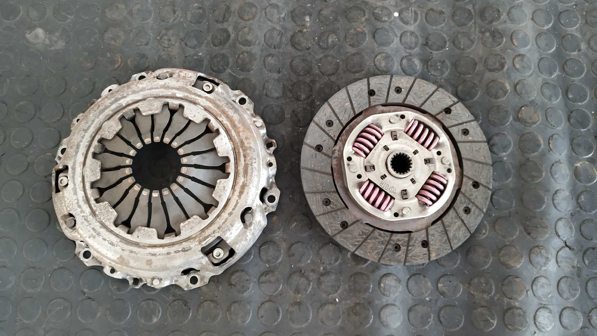 Recambio de KIT EMBRAGUE para PEUGEOT 107 1.4 HDi CAT (8HT / DV4TD) 8HT referencia OEM IAM 200CRXV3310   - PLATA