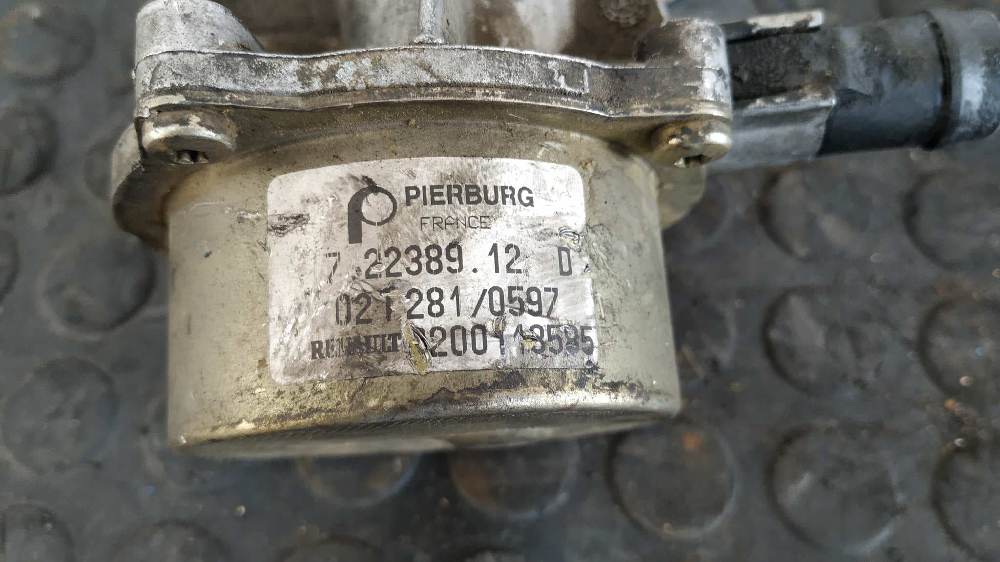 Recambio de DEPRESOR FRENO / BOMBA VACIO para RENAULT CLIO II FASE II (B/CB0) K9KB7 referencia OEM IAM 8200113585 5