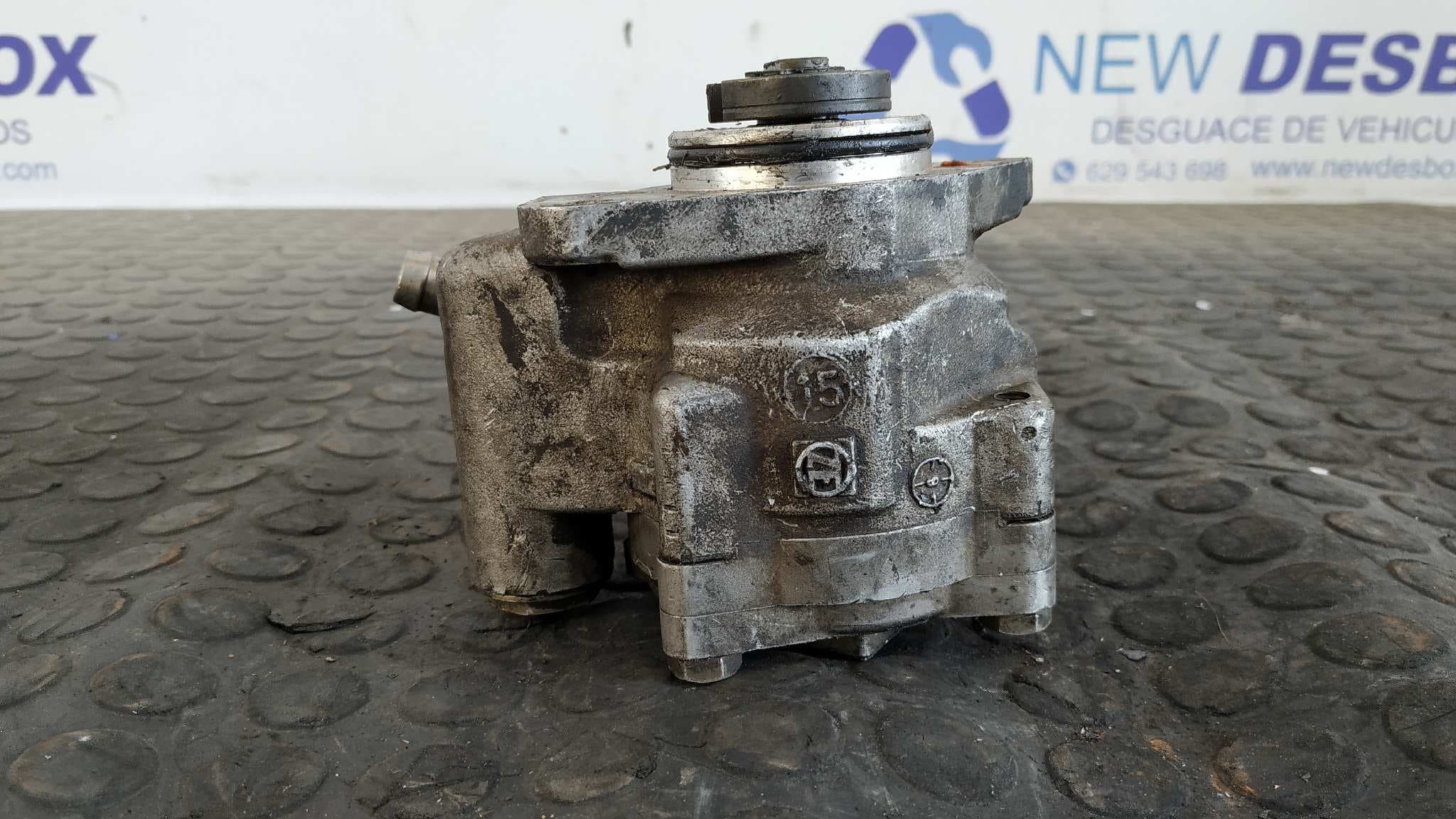Recambio de BOMBA DIRECCION para OPEL MOVANO 2.5 DIESEL (S8U-772 / L93) S8UW7 referencia OEM IAM 7700300535 7