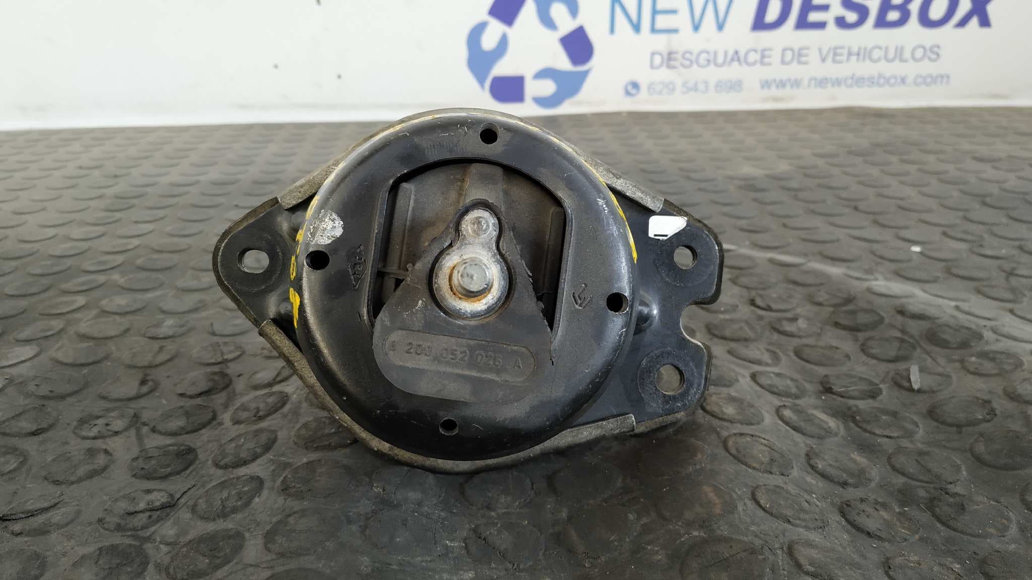 Recambio de SOPORTE MOTOR DERECHO para RENAULT LAGUNA II (BG0) F9Q750 referencia OEM IAM 8200052026A